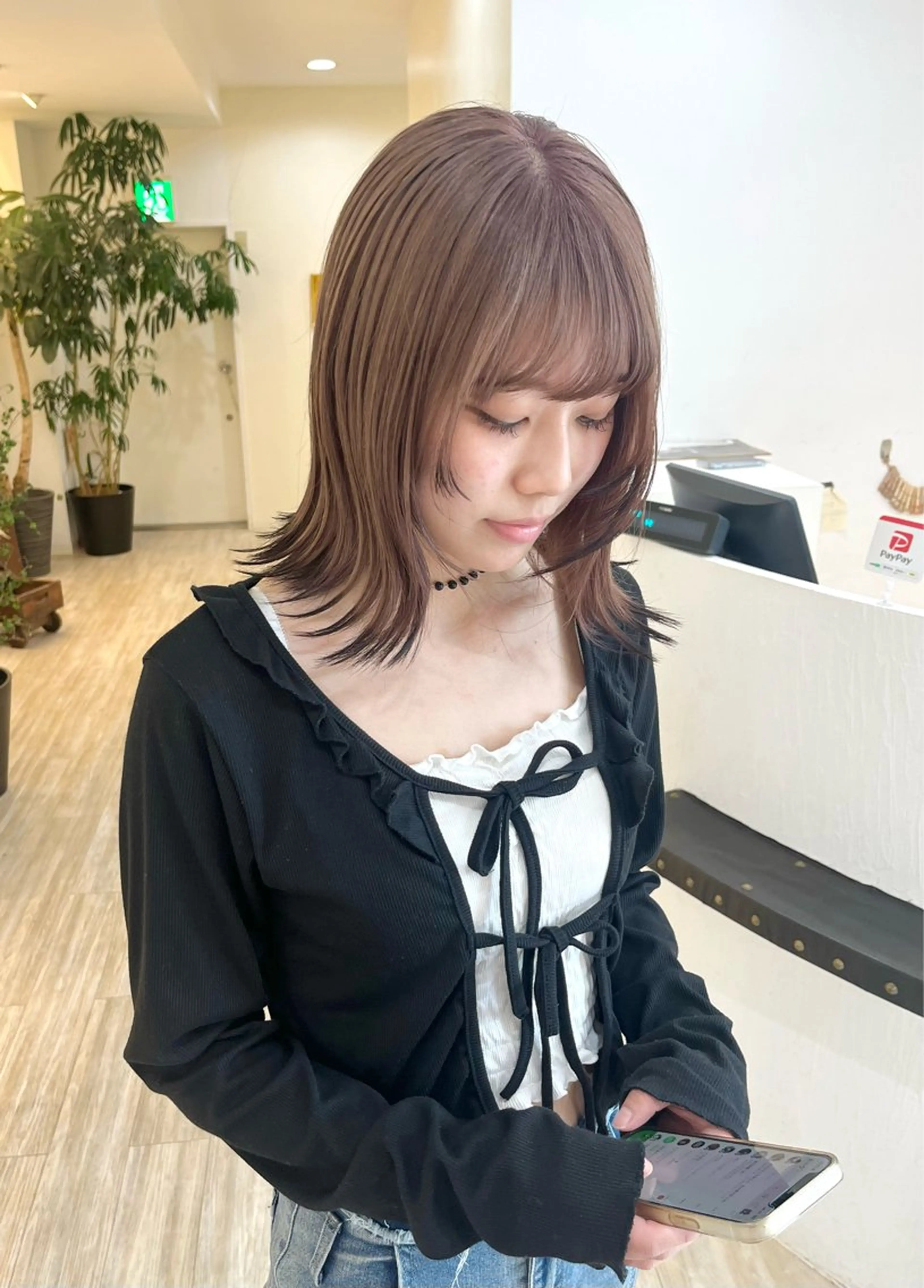 ミディアム カラー つぼみ/パーマ ／レイヤー／ボブのヘアスタイル