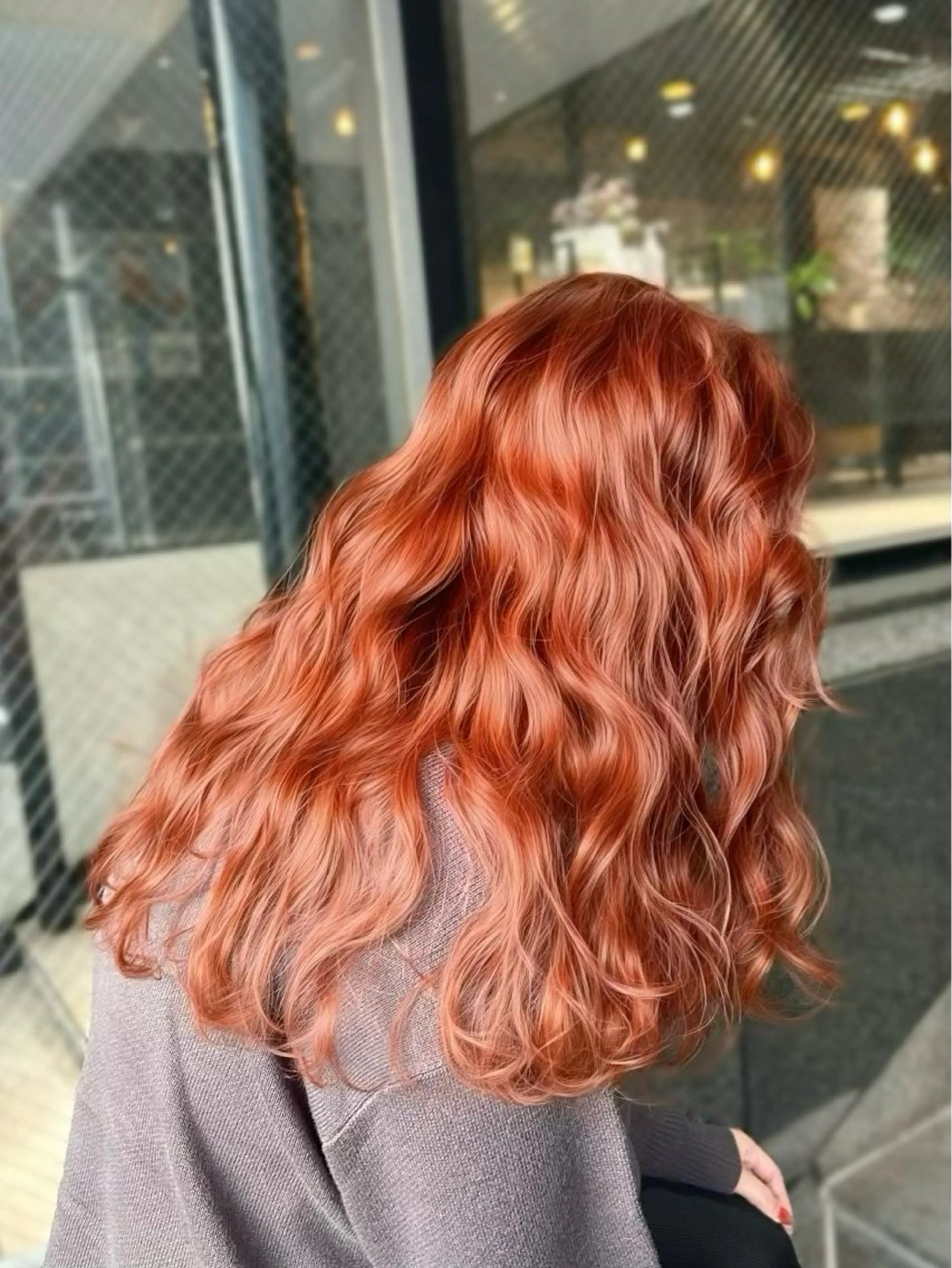 ロング カラー パーマ オレンジ ヘアカラー トリートメント 柔らか垢抜けｶﾗｰと ｶｯﾄ🫧ASUKAのヘアスタイル