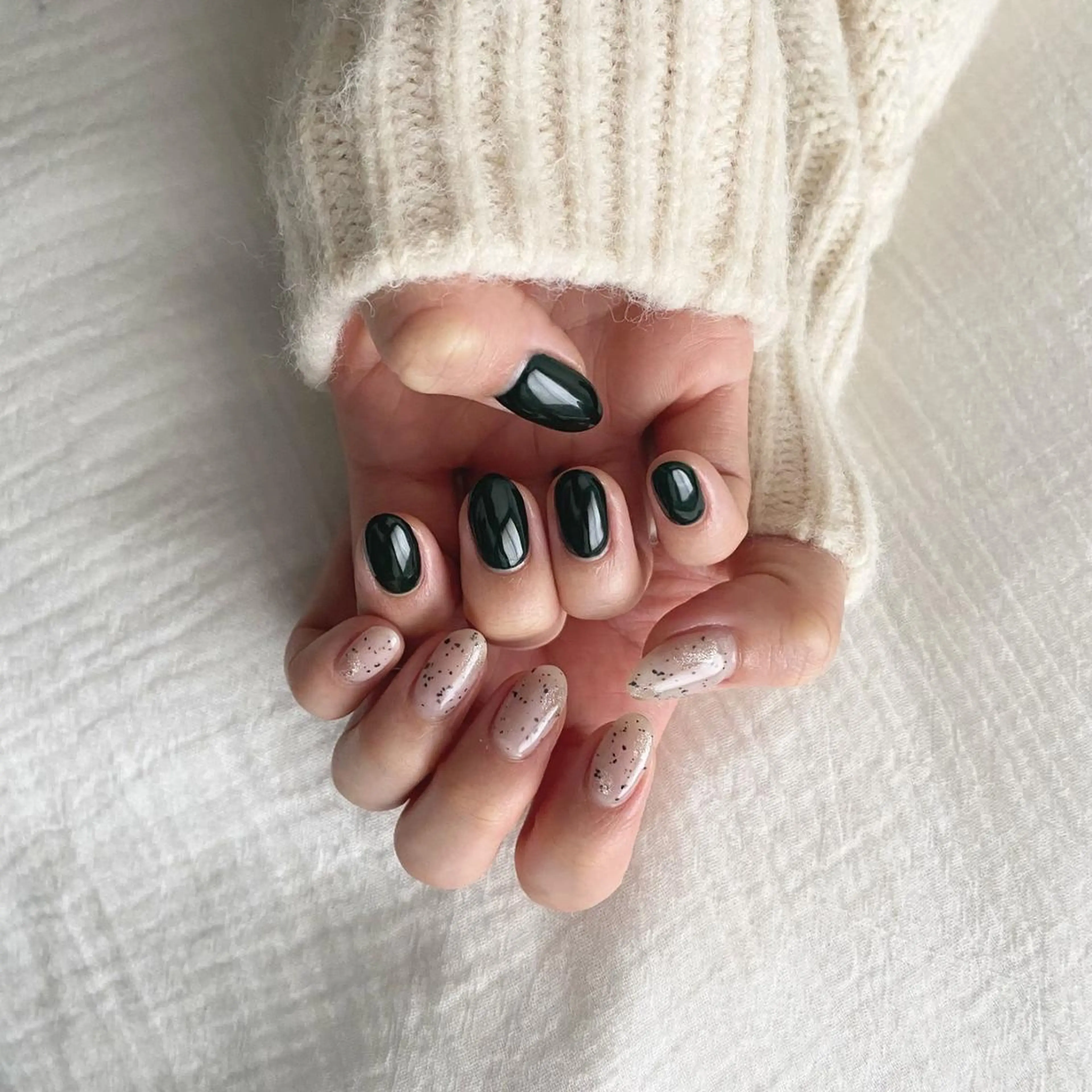 ネイル 【山岡】 ロイヤル•セラピストのネイルデザイン