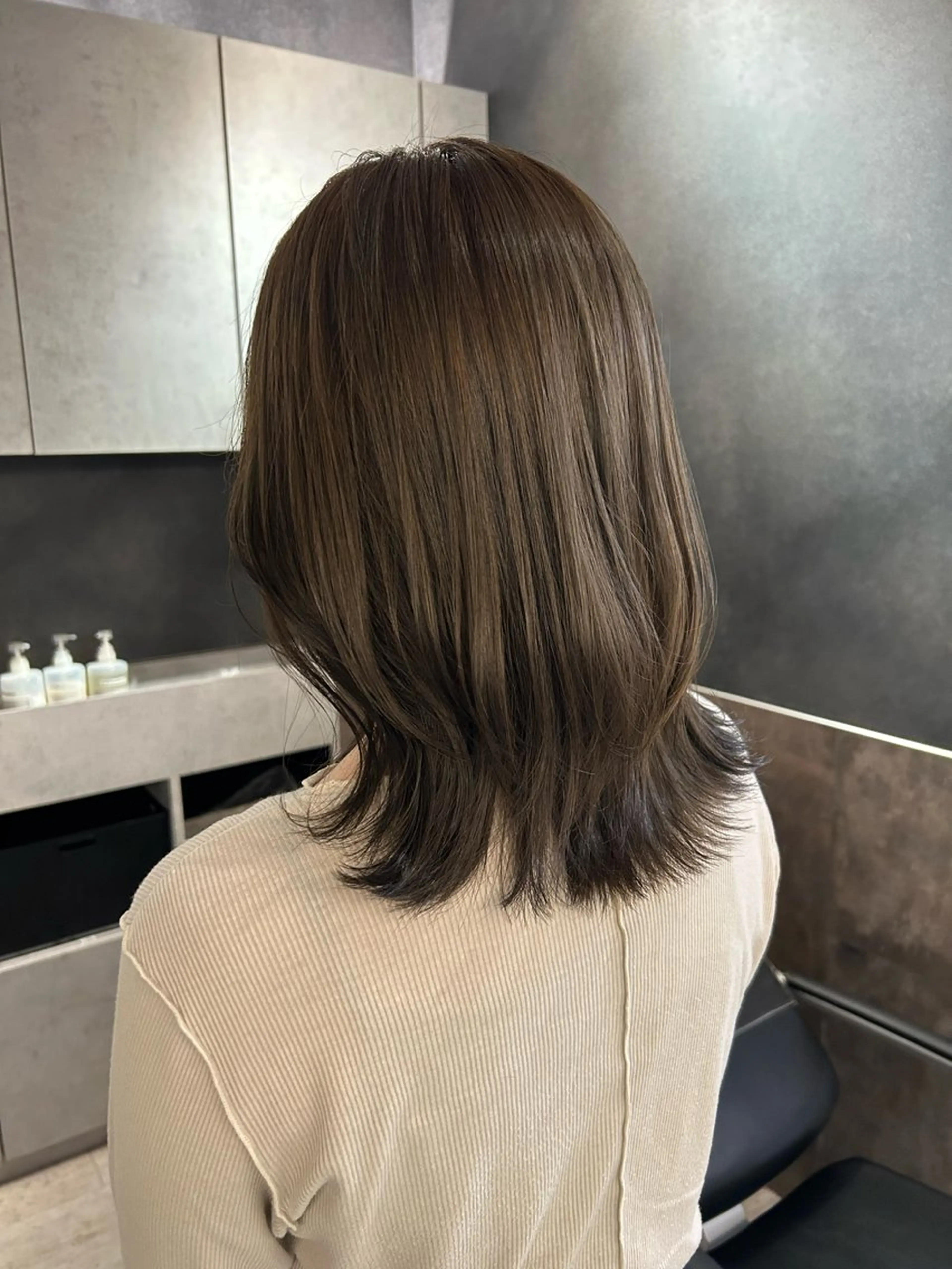 ロング カラー ベージュカラー 透明感カラー オリーブベージュ ピンクカラー ピンクベージュ カット ヘアカラー SAKINO． ベージュカラーのヘアスタイル