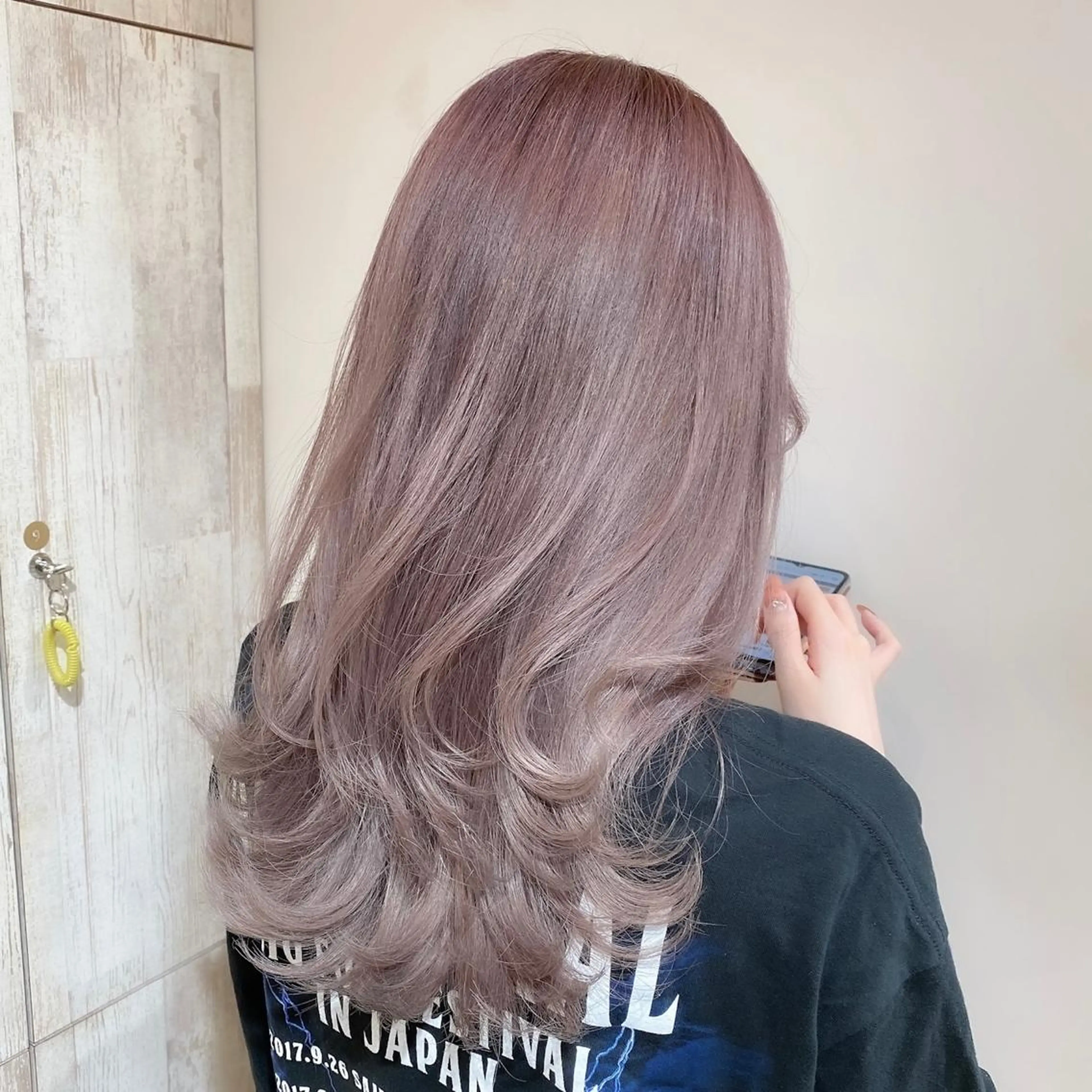 ロング カラー カット ヘアカラー トリートメント 顔まわりカット🌟 くびれヘア/寺門遥輝のヘアスタイル