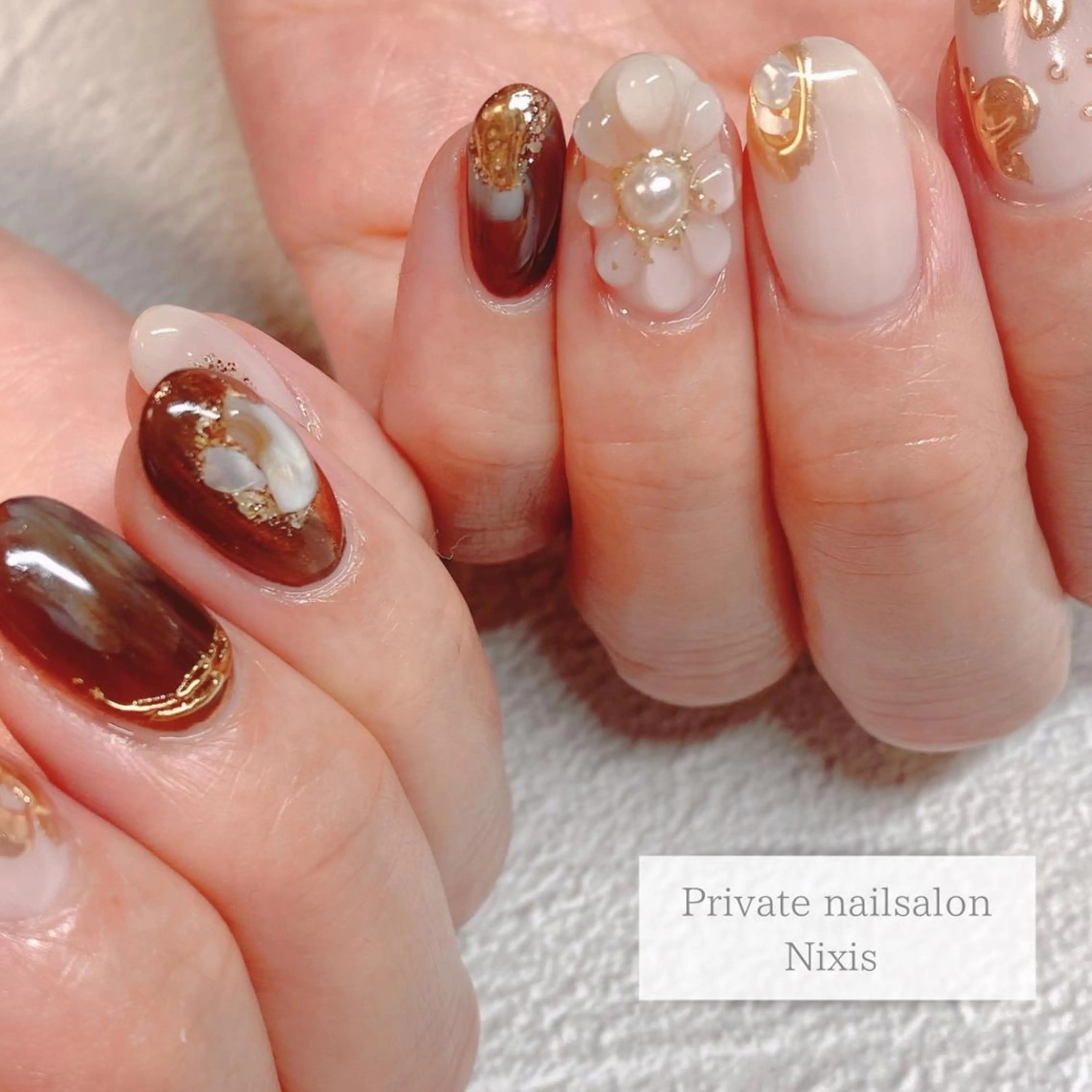 ネイル 大人キレイ 𝑁𝑖𝑥𝑖𝑠のネイルデザイン