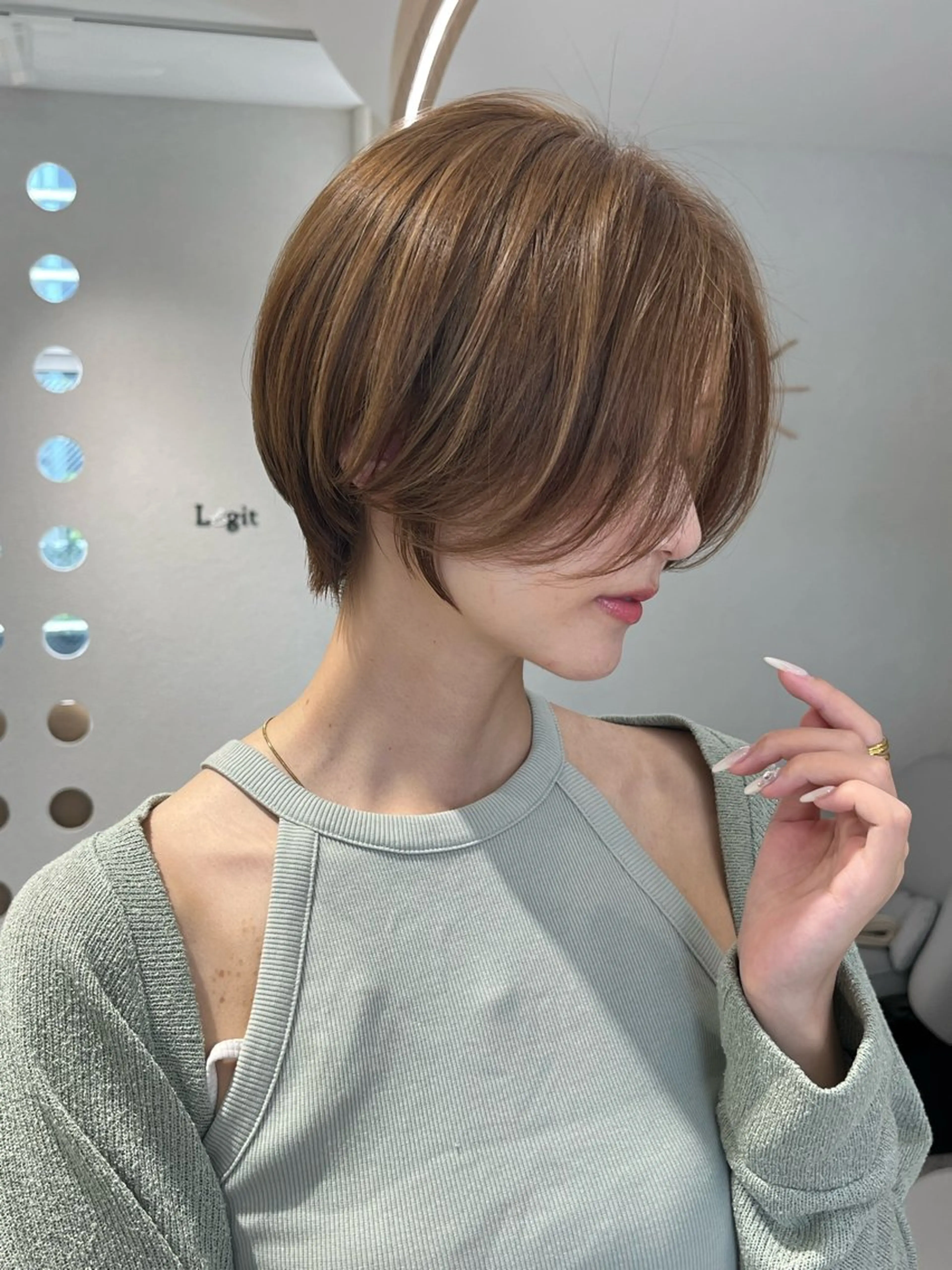 白髪ぼかしハイライト【➕オンカラー】の写真