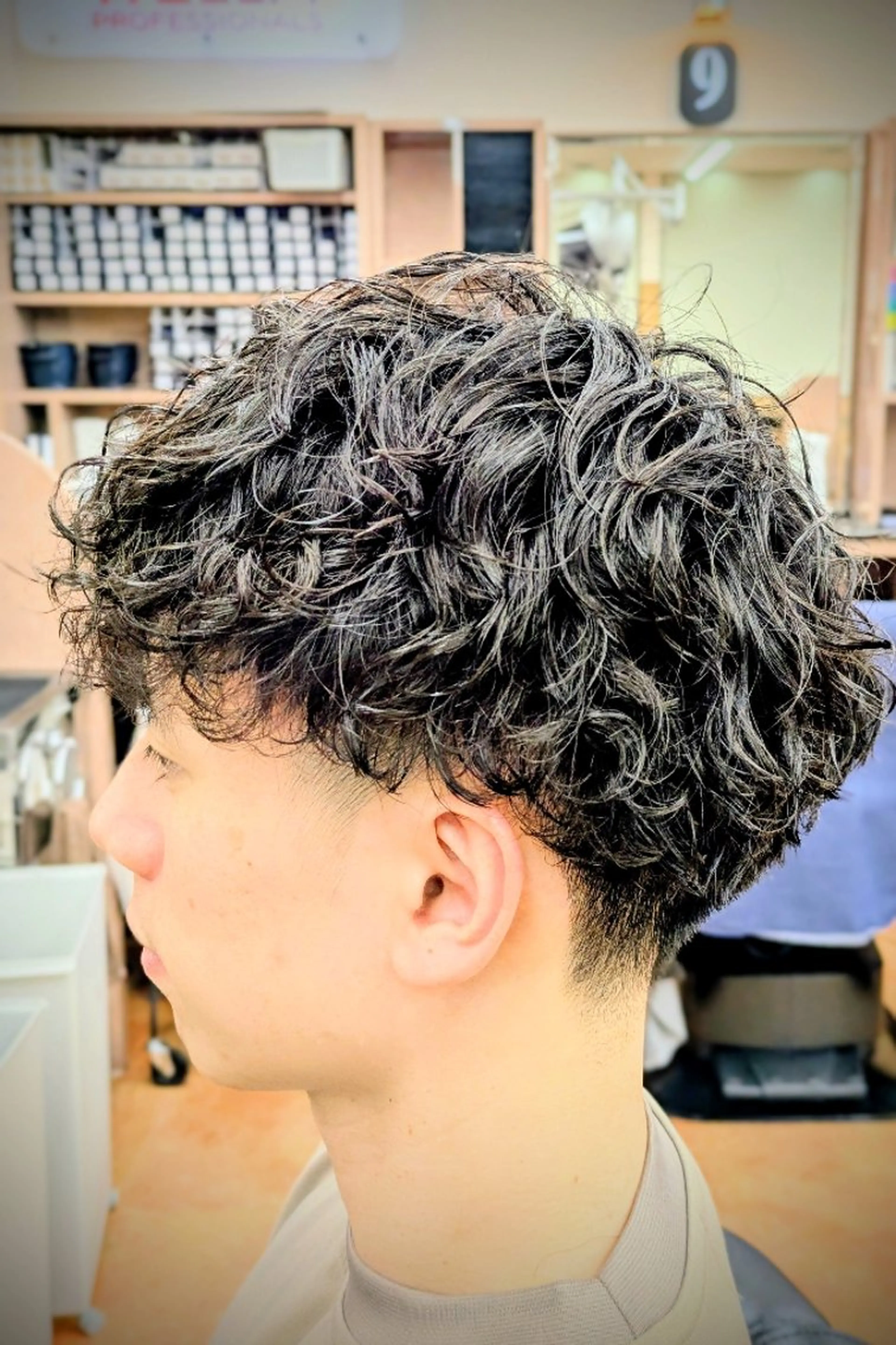 ショート ツイストパーマ 理容プラージュ燕三条 福井のヘアスタイル