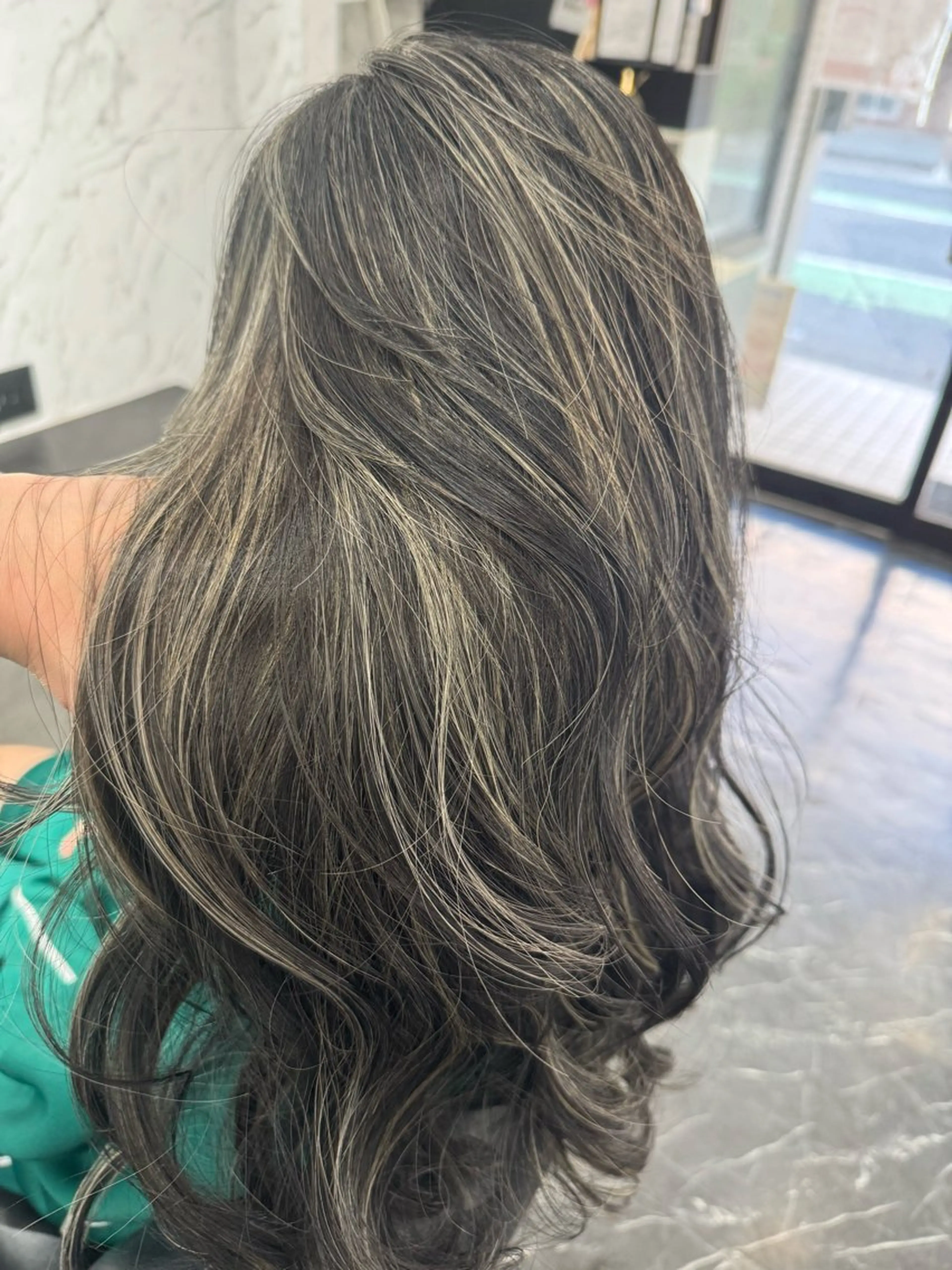 ロング LOHAS Kanaのヘアスタイル