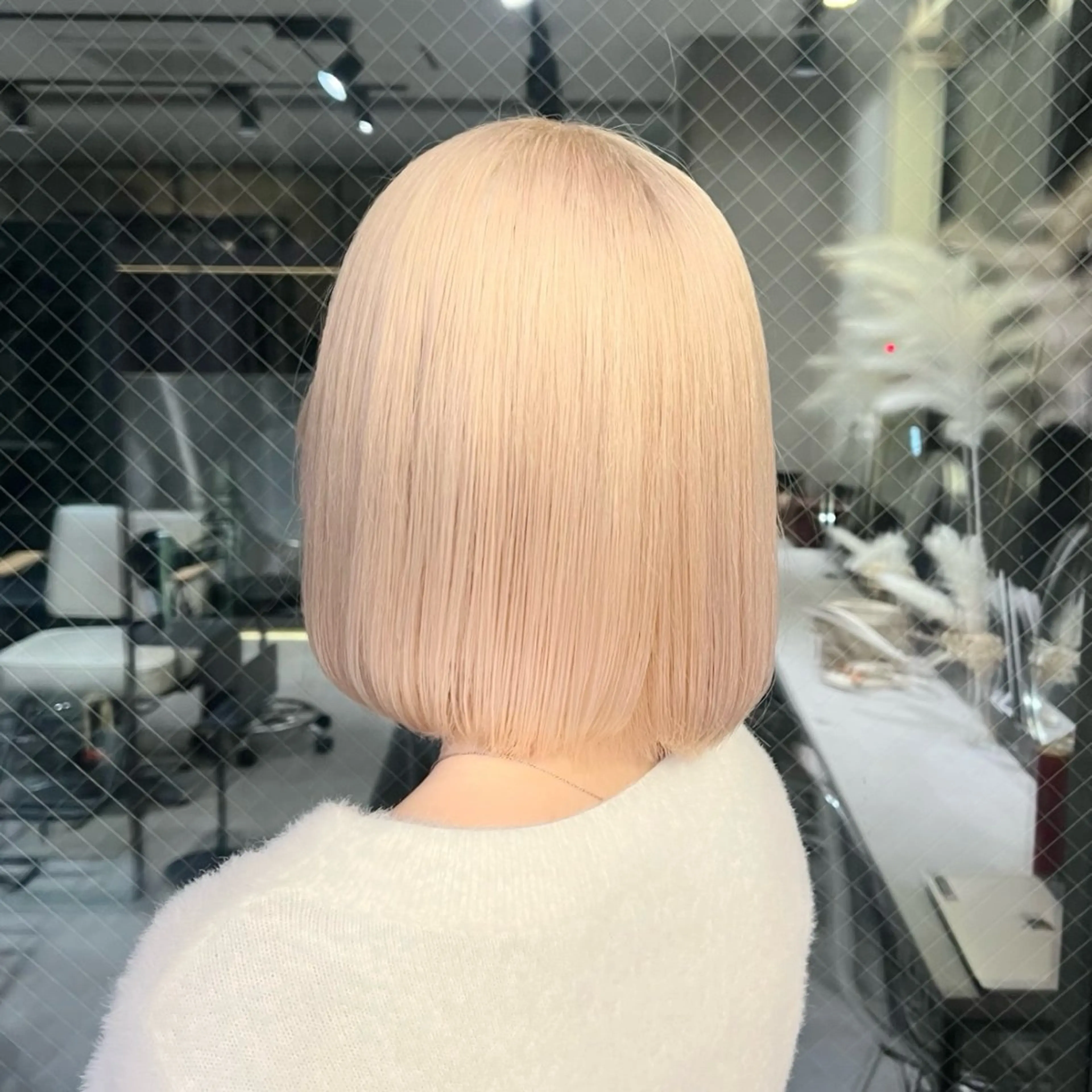 ショート カラー ブリーチ ヒビキ/モテ×愛され /ブリーチ特化のヘアスタイル