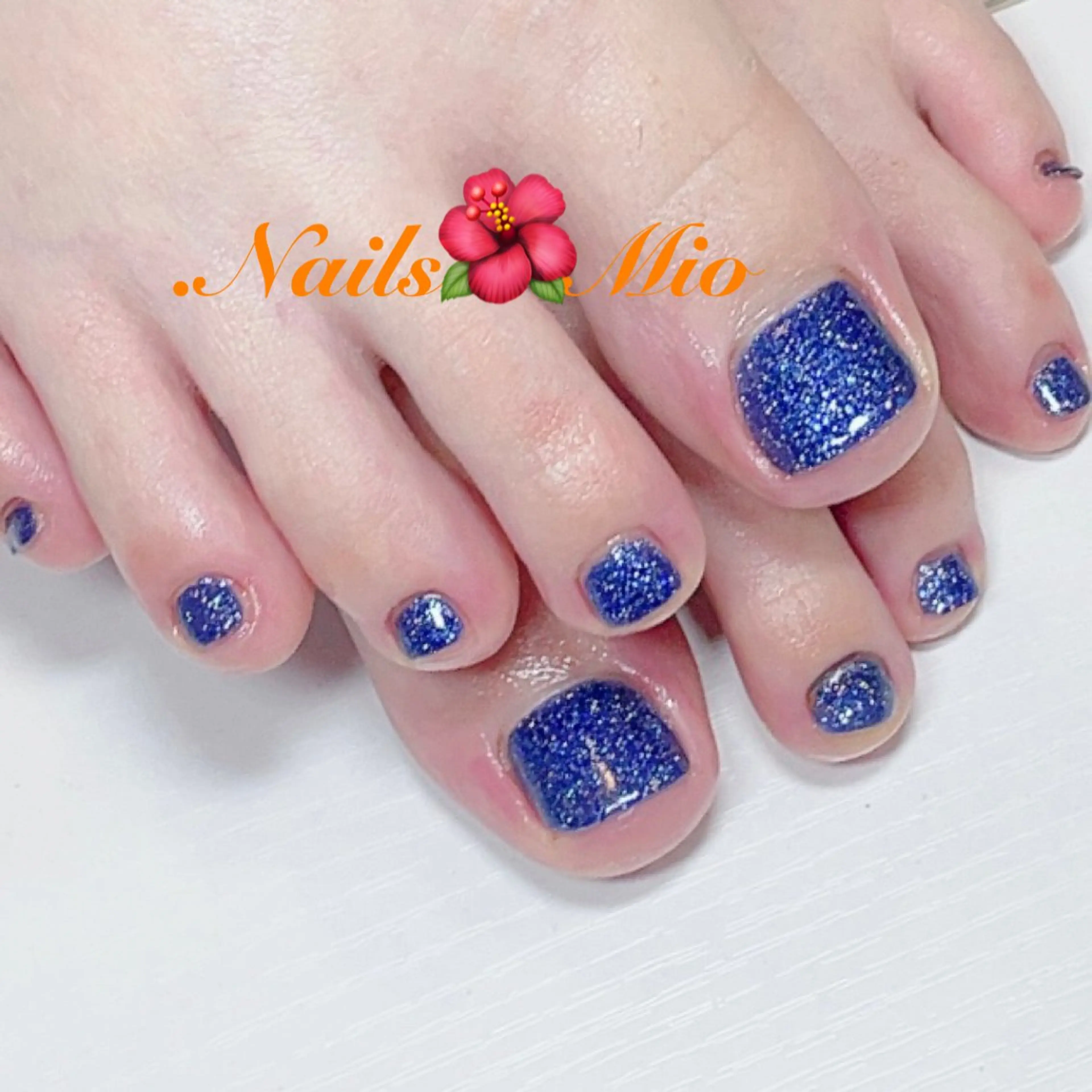 ネイル フットネイル ワンカラーネイル フットネイル .Nails Mio 赤羽西ネイルサロンのネイルデザイン