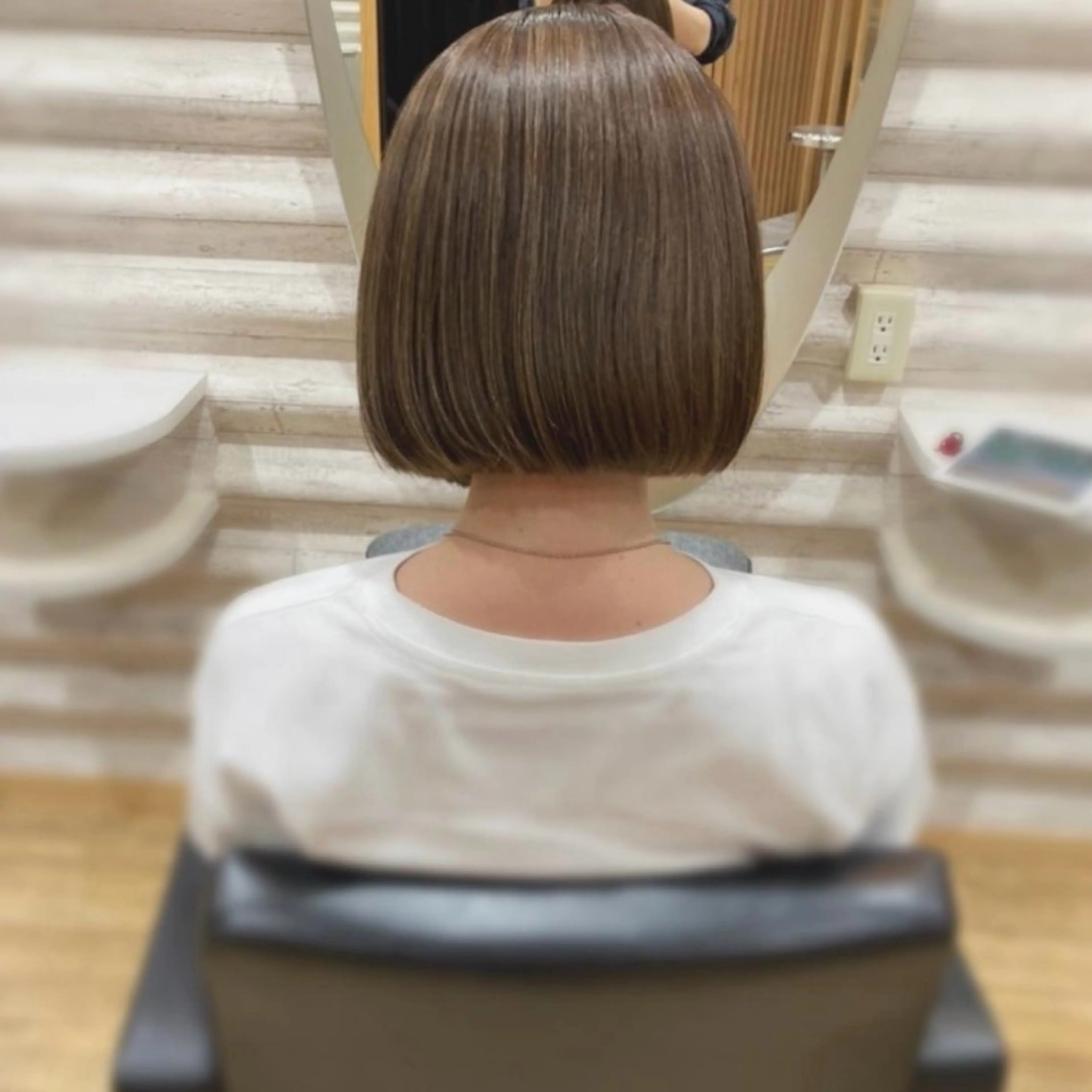 ミディアム カラー 髪質改善 カット トリートメント 艶髪×髪質改善KON |癖毛カット×収まりのヘアスタイル