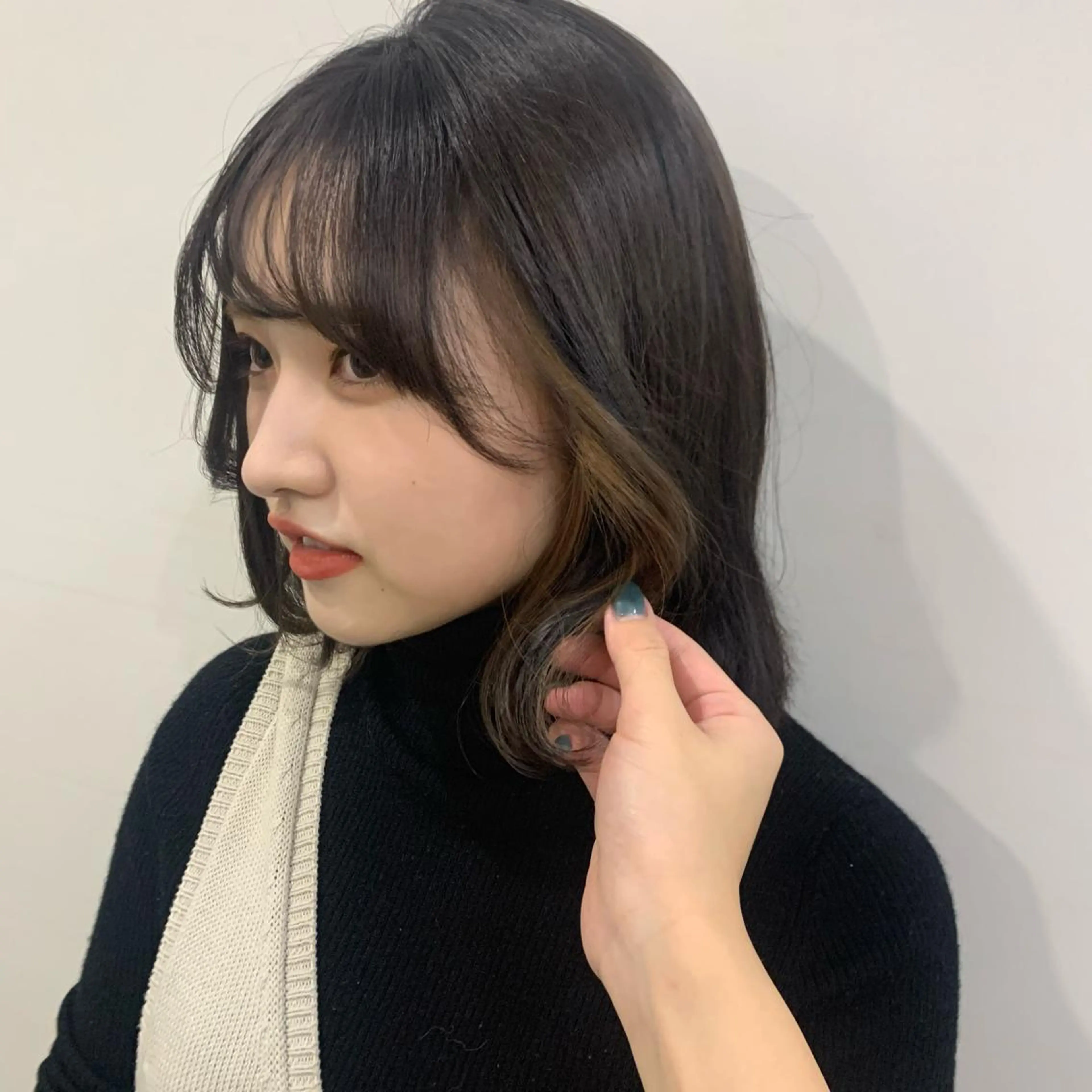 ミディアム カラー インナーカラー ヘアカラー 甲斐 もあのヘアスタイル