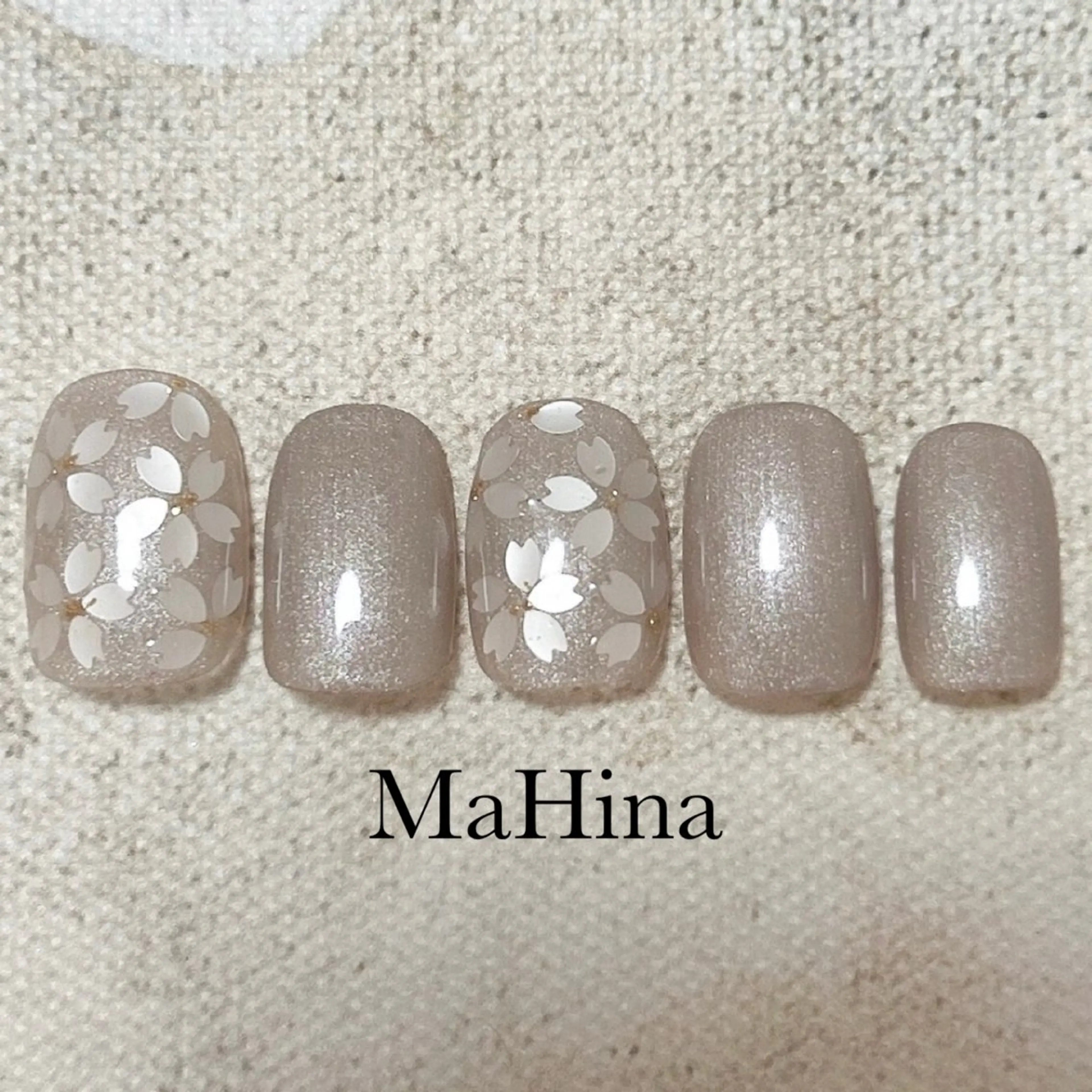 ネイル 桜ネイル ジェルネイル マグネットネイル 春ネイル MaHina🌙 salonのネイルデザイン