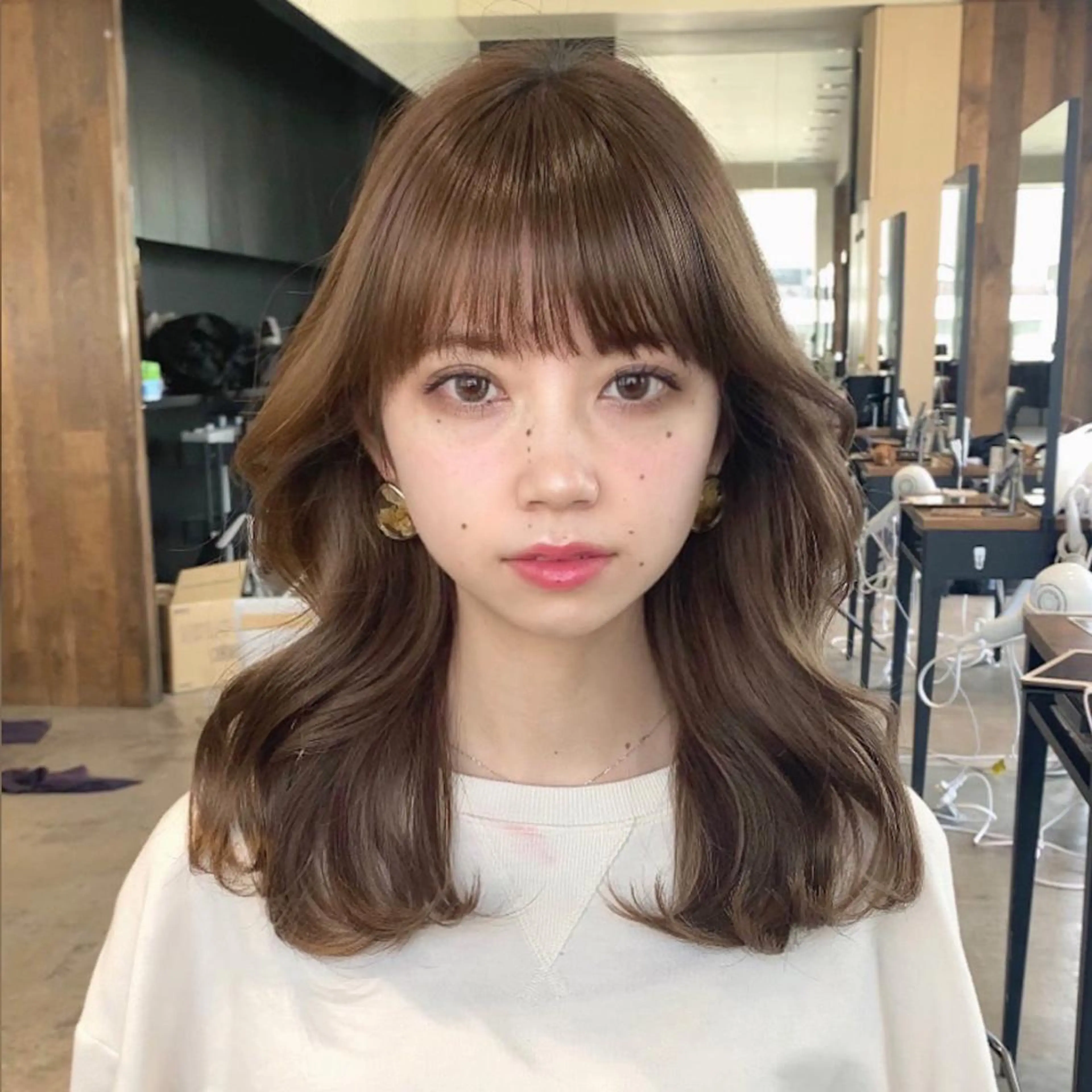 セミロング カラー くびれヘア レイヤー/顔周り /透明感🩶高橋大のヘアスタイル