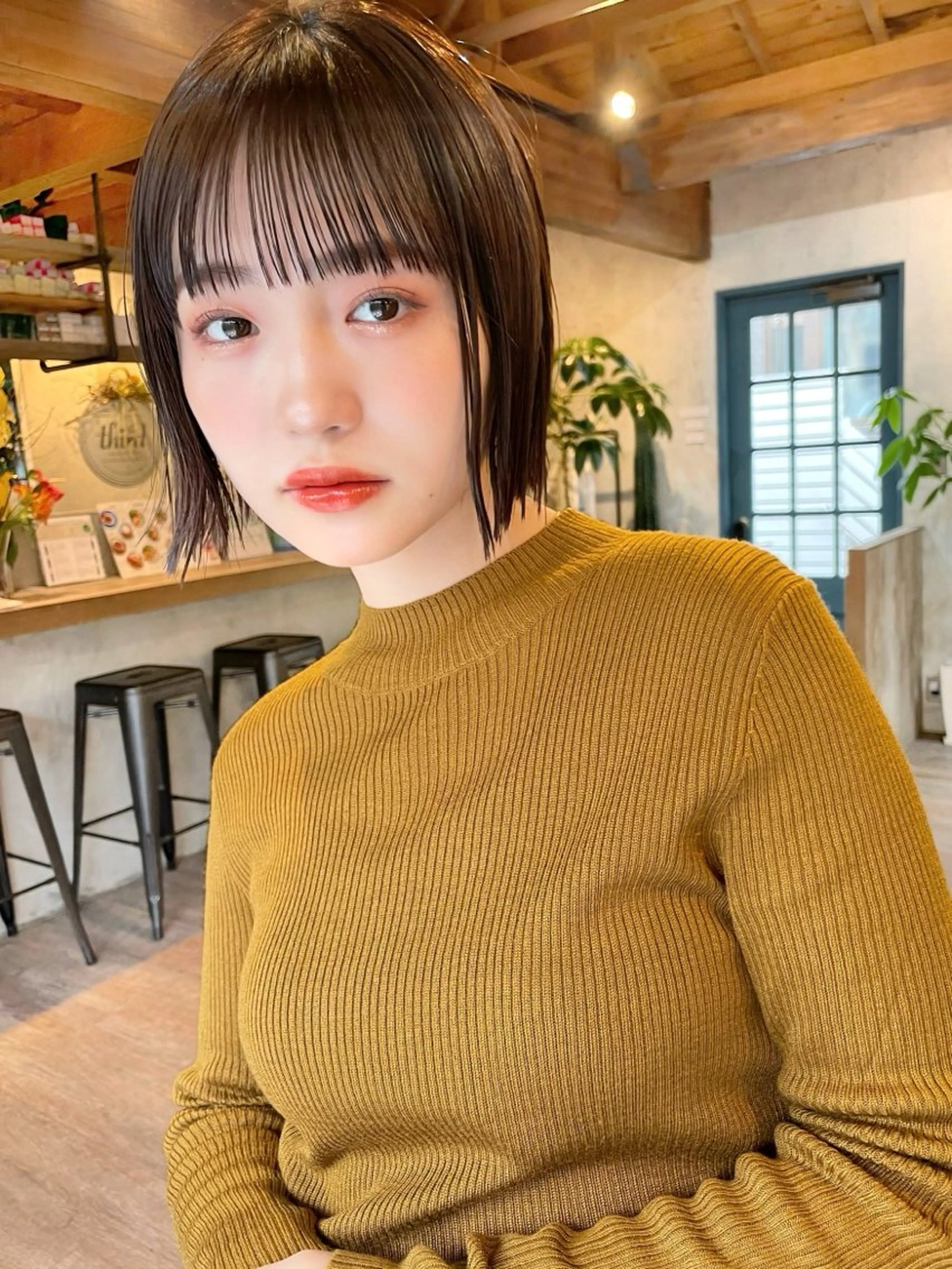 ショート カラー 切りっぱなしボブ ボブレイヤー ボブ くびれヘア 顔まわりレイヤー カット ヘアカラー 結べるレイヤーボブ くびれLady表参道のヘアスタイル