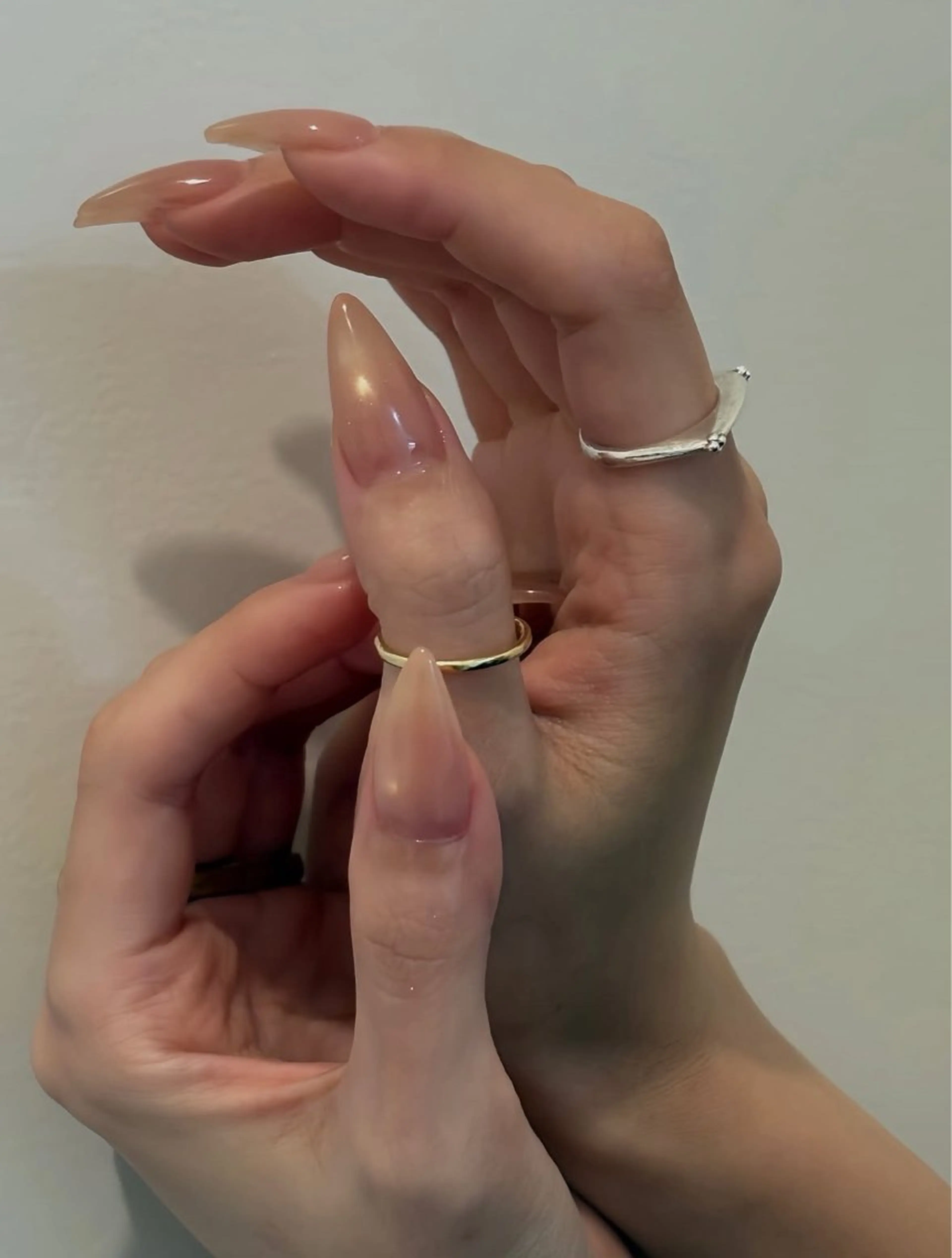 ネイル マグネットネイル マグネットワンカラー ワンカラーネイル ハンドネイル filonnail Juna💍のネイルデザイン