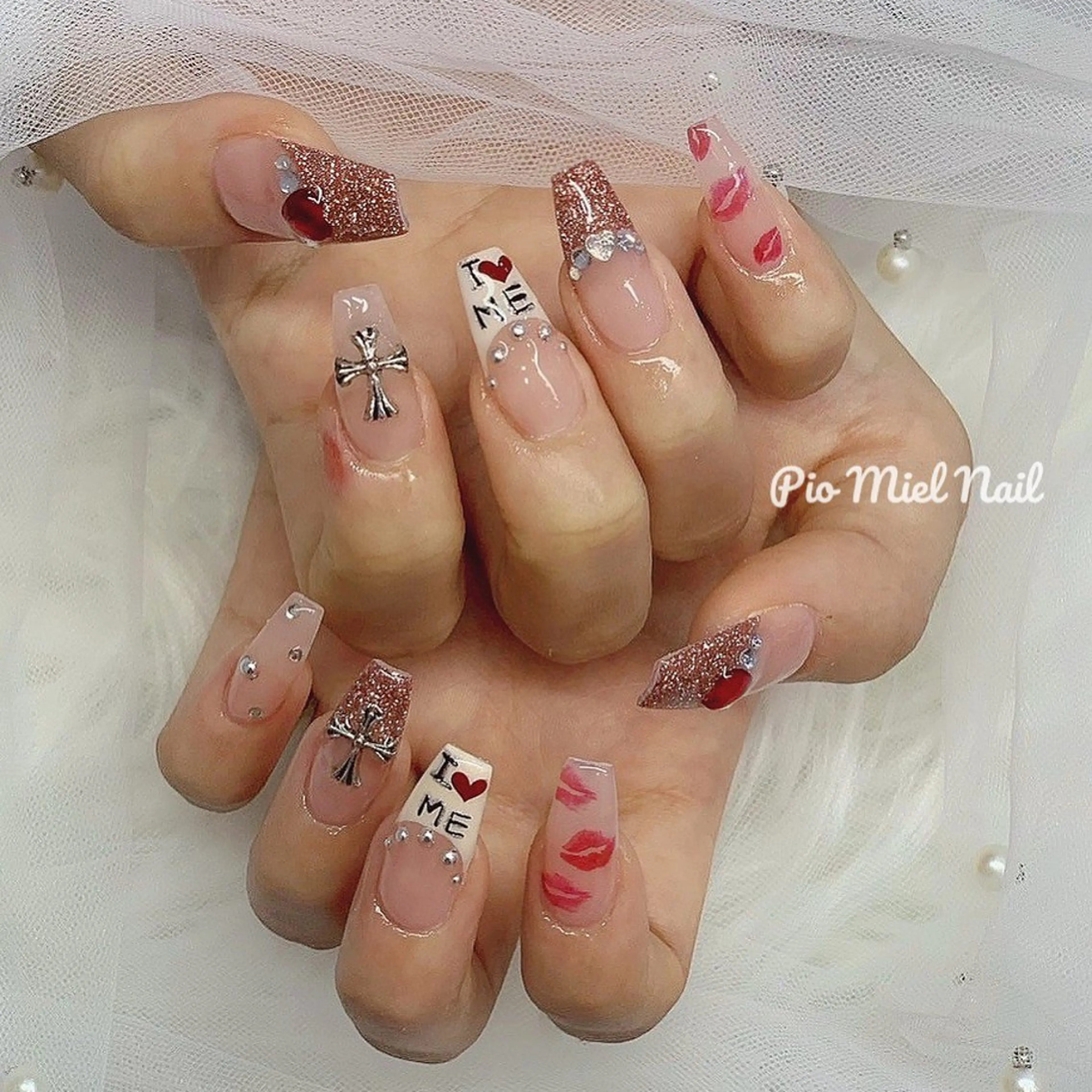 ネイル アートネイル ブラウン フレンチネイル ジェルネイル ラメ(グリッター) ハンドネイル momo 長さだしのネイルデザイン