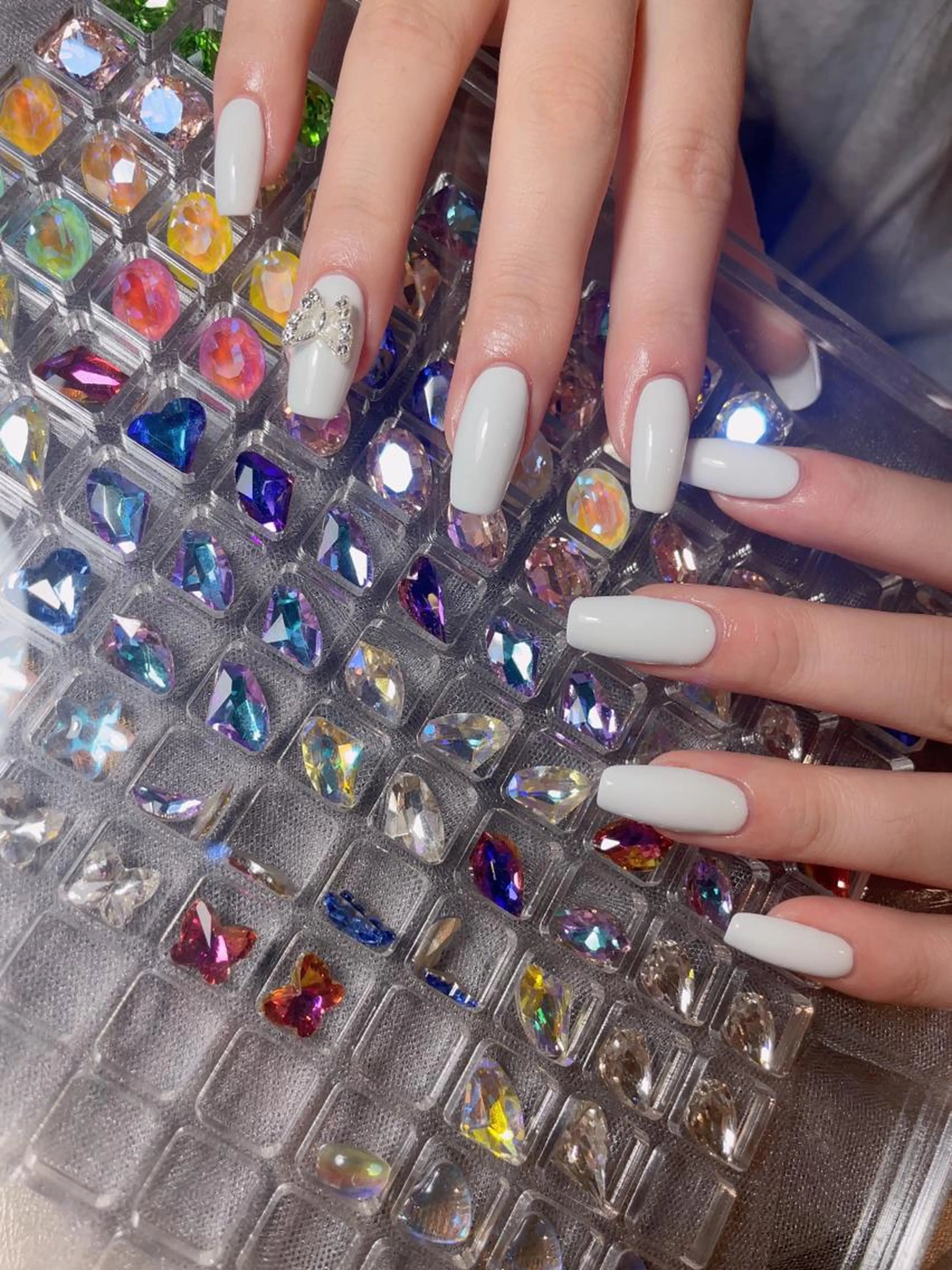 💅長さだし１０本+ワンカラー(ラメジェルあり)の写真
