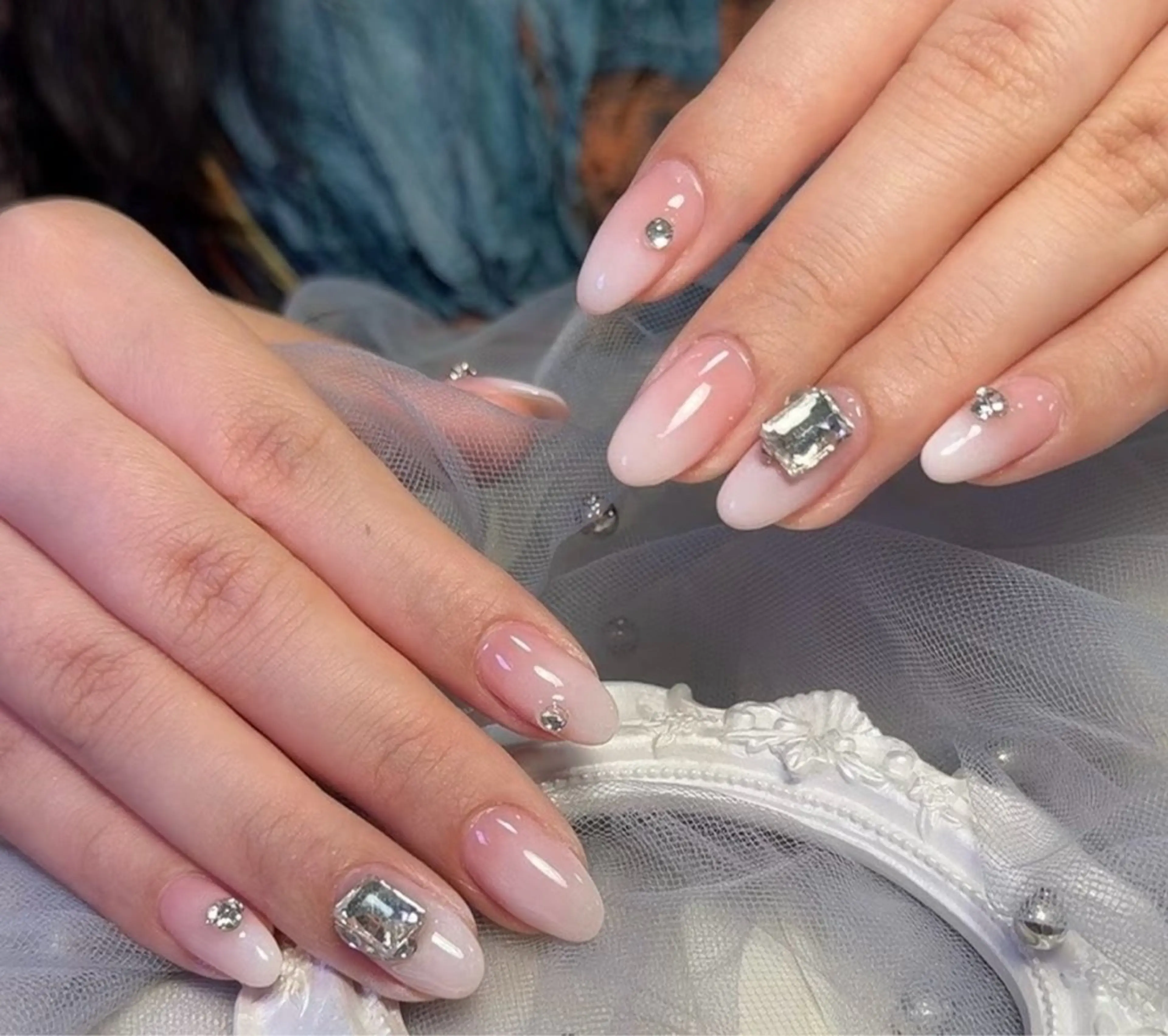 ネイル オーロラネイル べっ甲ネイル チークネイル 成人式 長さ出し ハンドネイル ハンドケア For you. Nail Salonのネイルデザイン