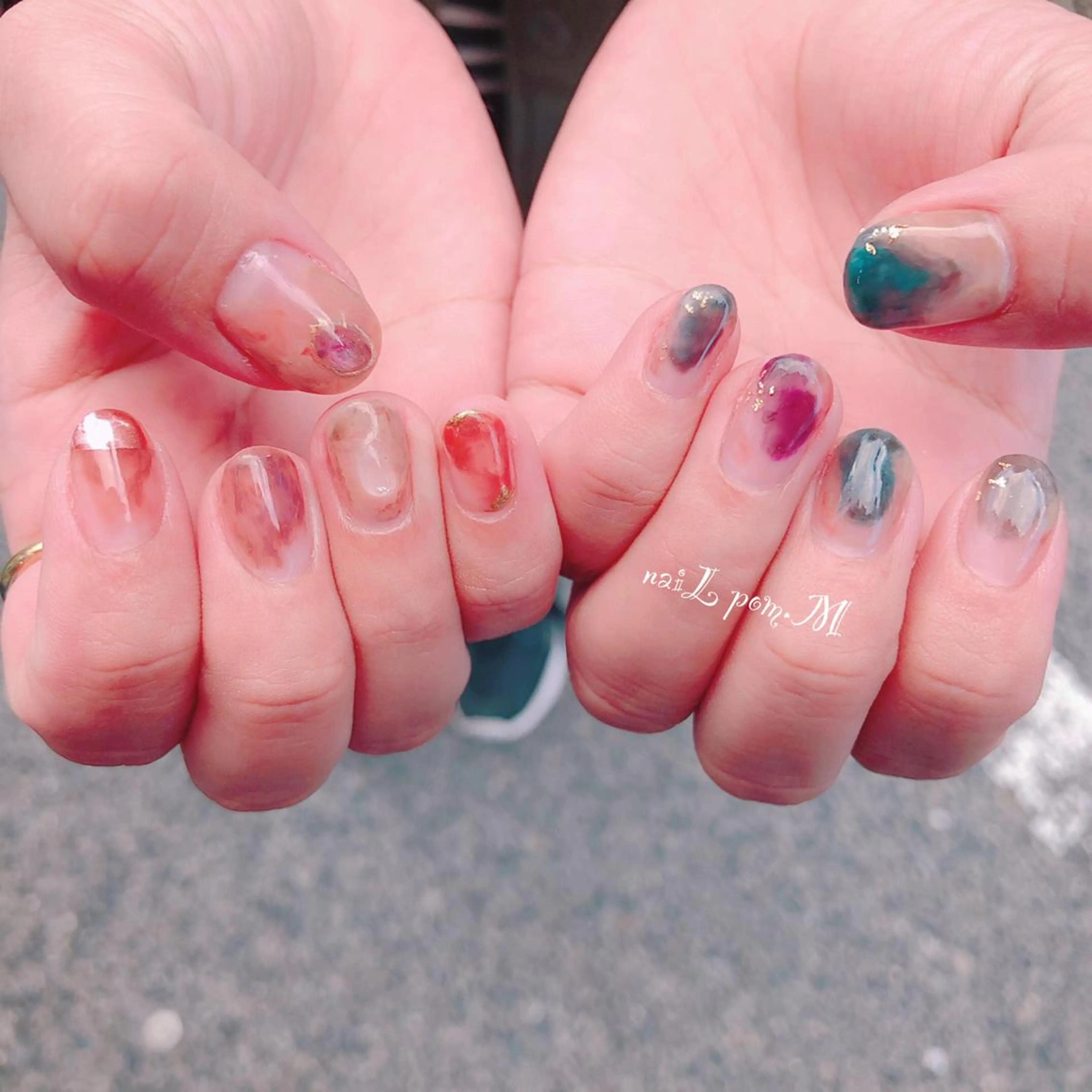 ネイル ニュアンスネイル ハンドネイル ハンドケア naiL pom.Mのネイルデザイン