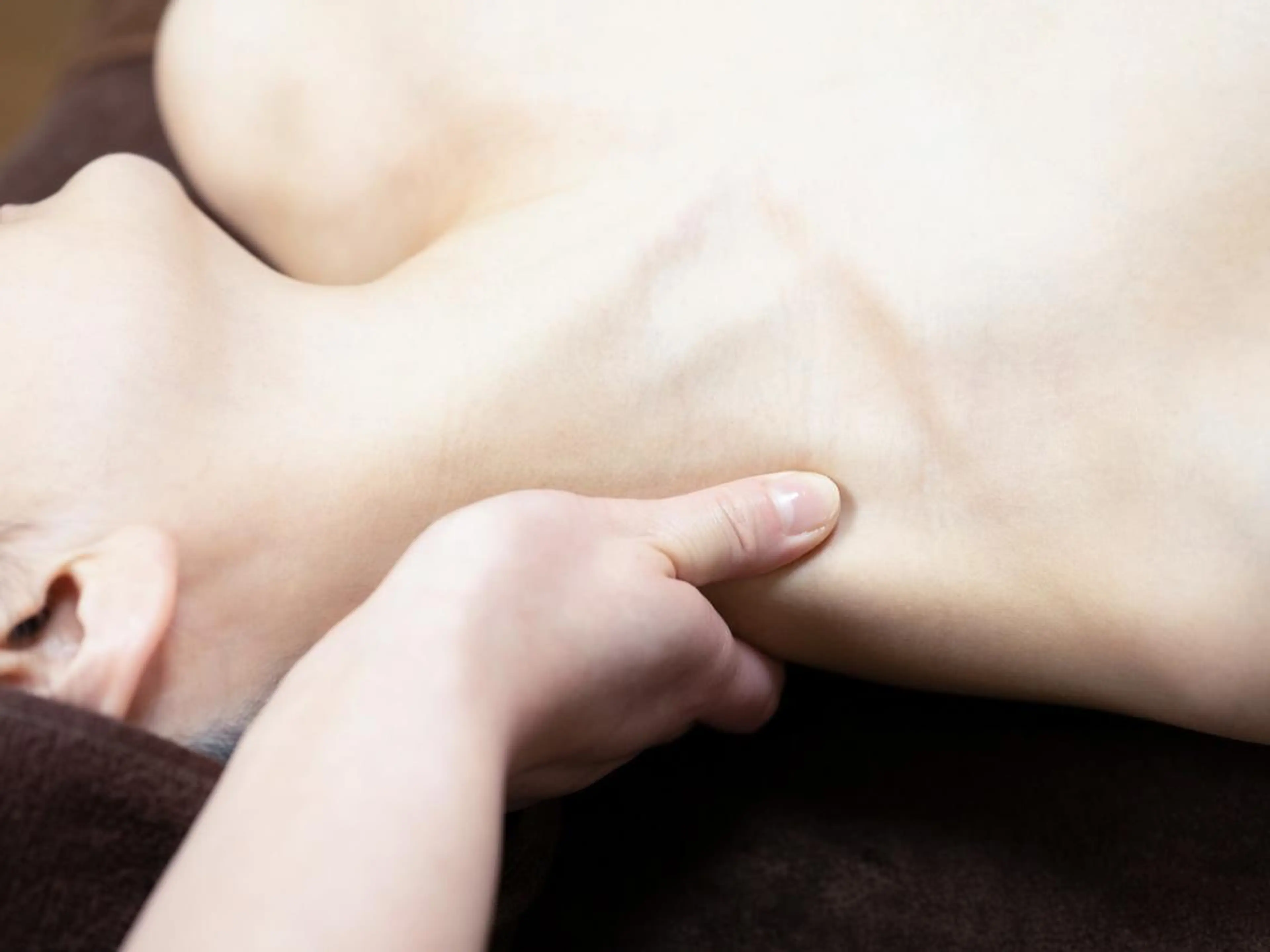 【ハンドケア40分】手のツボ×二の腕リンパで巡り改善｜肩・首・デコルテまでしっかり✋の写真