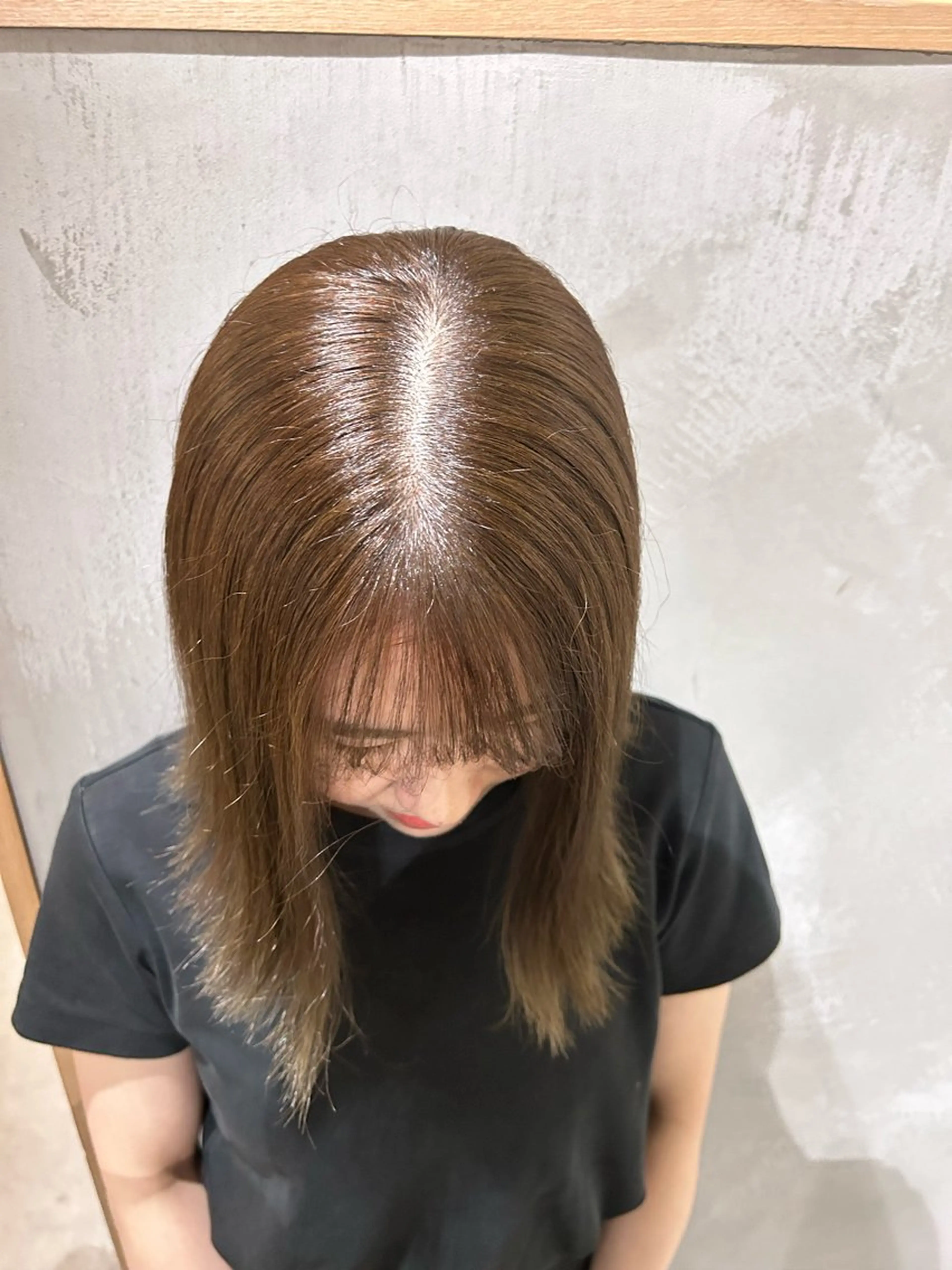 ミディアム 瀬川 夏緒のヘアスタイル