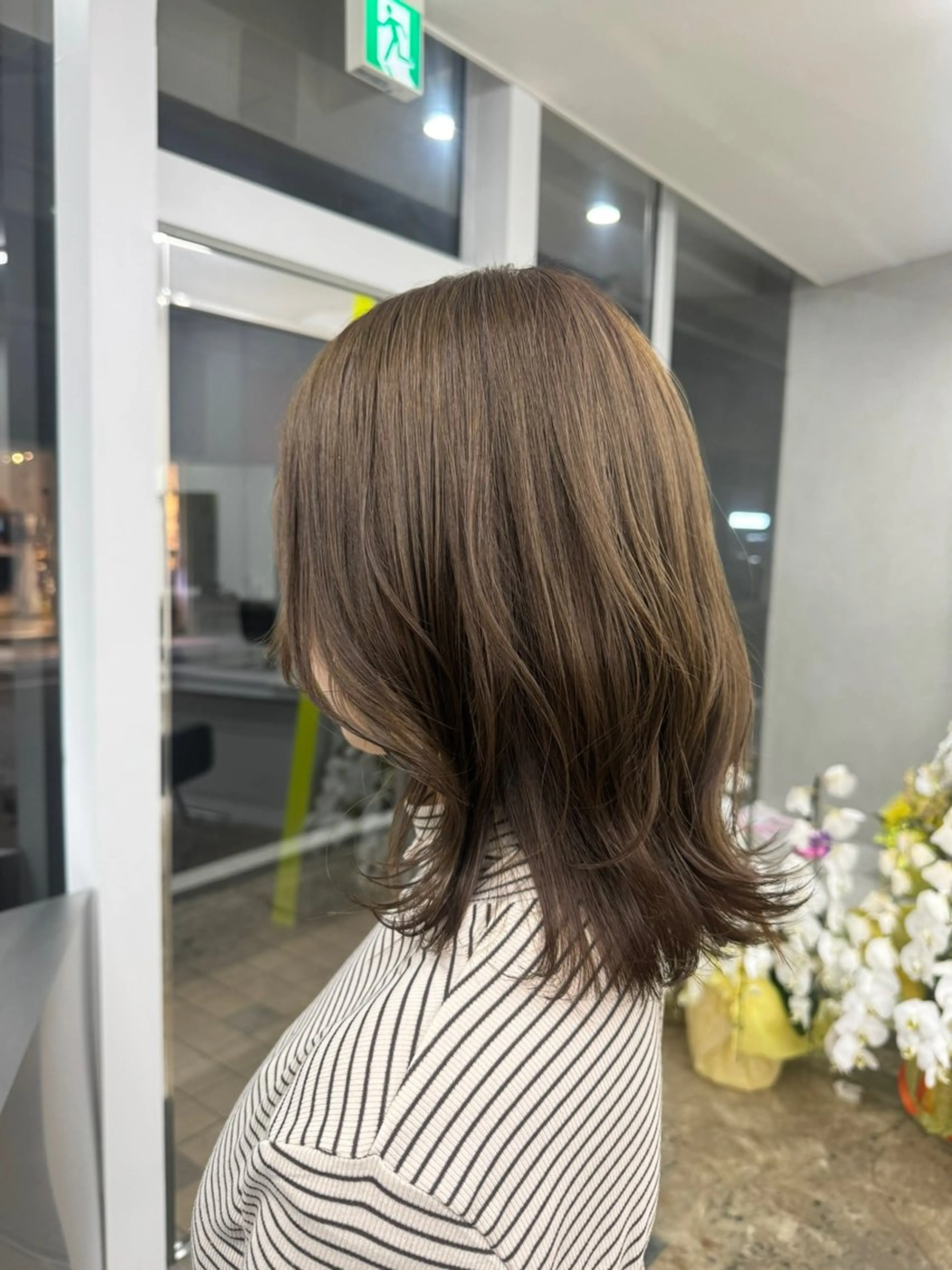 ミディアム カラー illatos あやののヘアスタイル