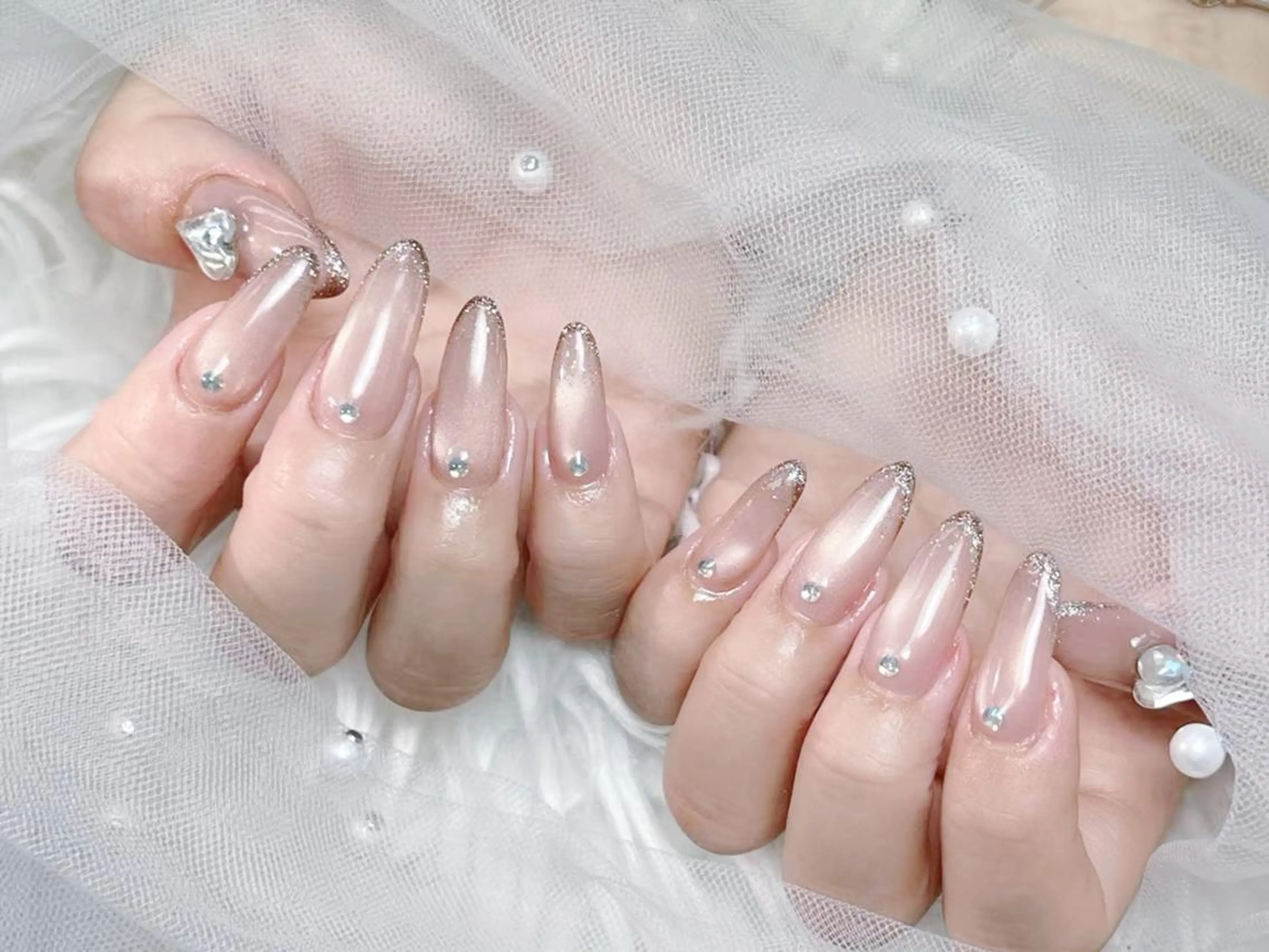 メンズ ネイル メンズ韓国風 アートネイル フレンチネイル ジェルネイル キラキラネイル ハンドネイル Bloom kabukiのネイルデザイン