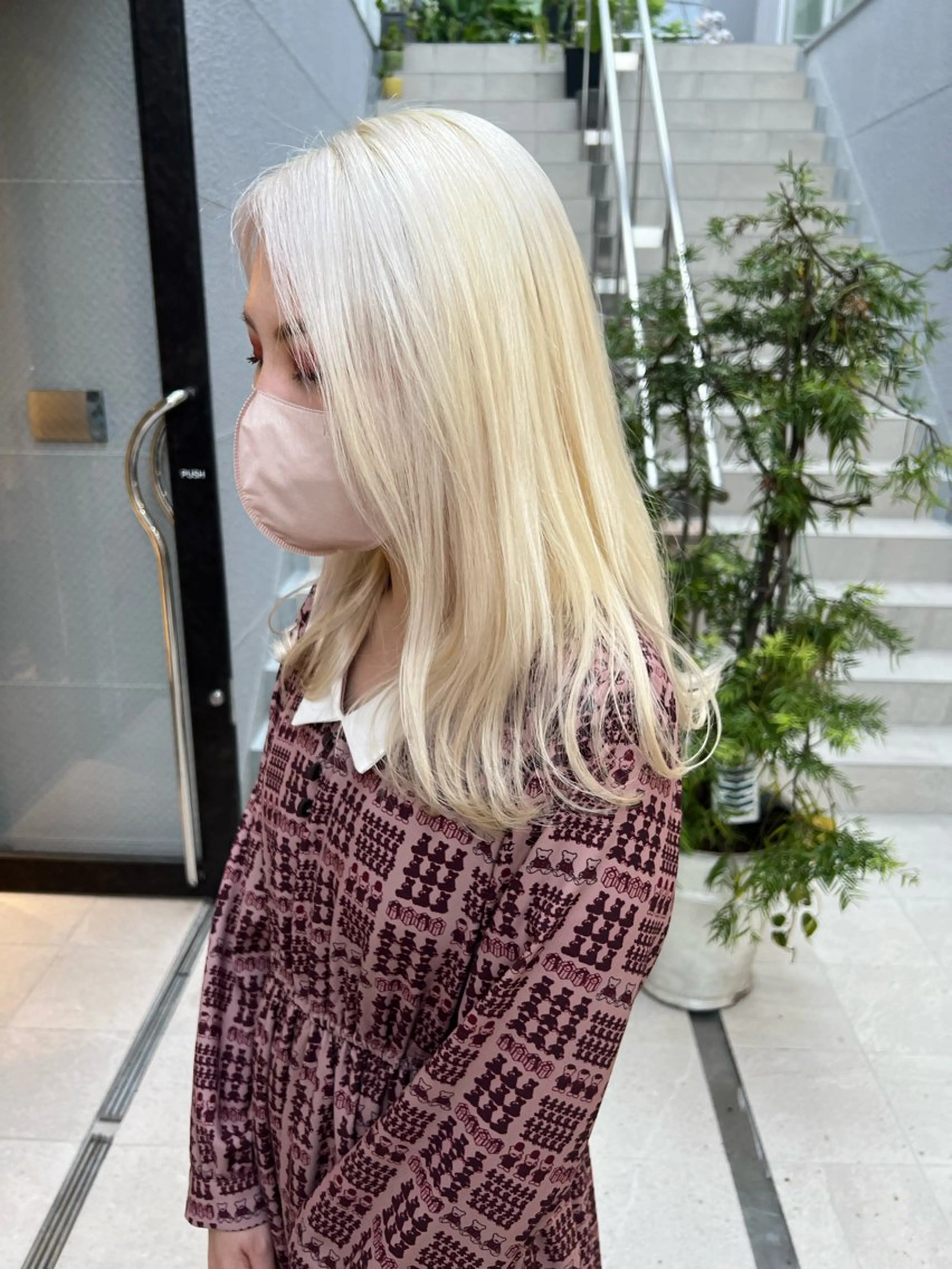 セミロング カラー 抜きっぱなしブロンド ブロンド レイヤーカット/ボブ ウルフ/韓国ヘア🪄のヘアスタイル