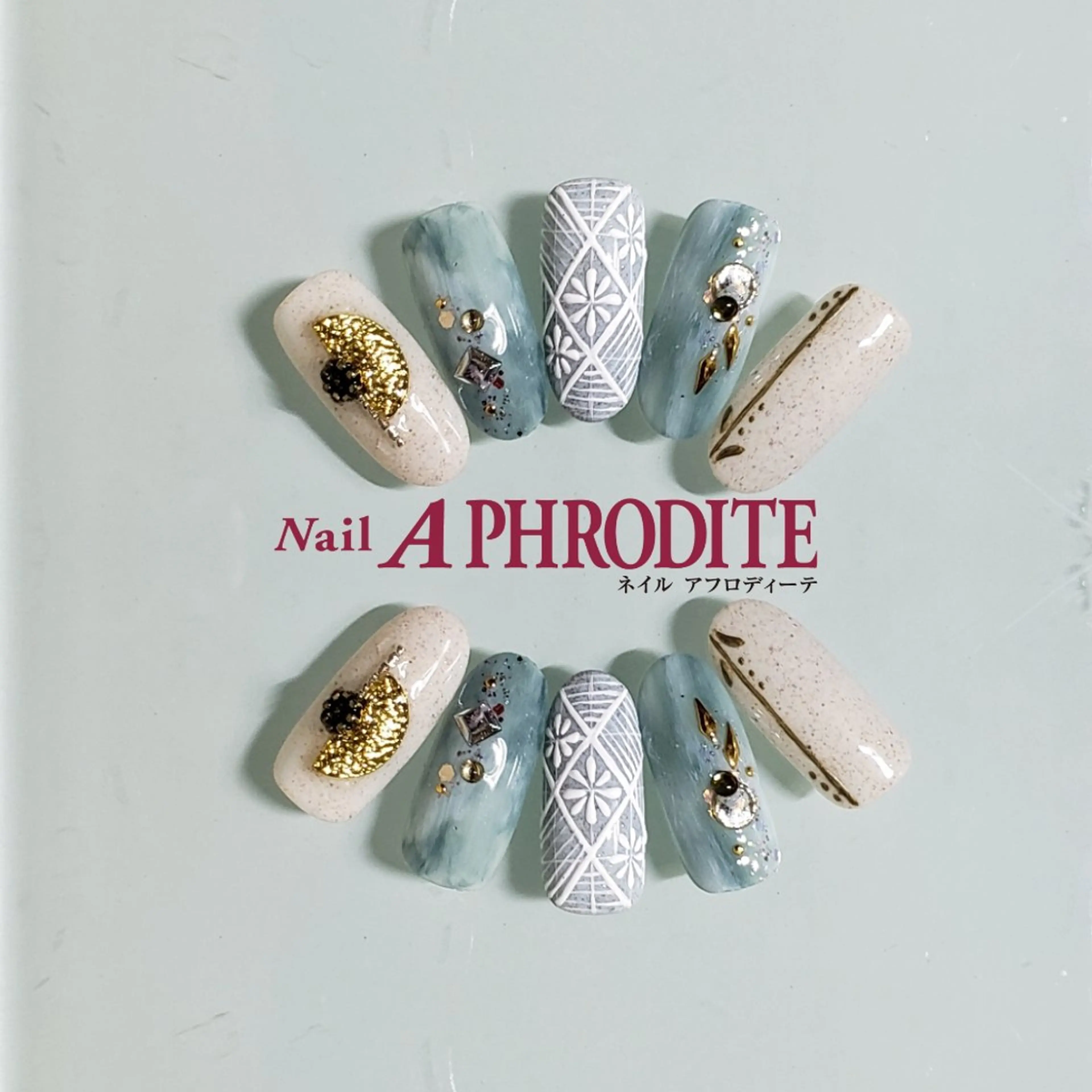 ネイル ジェルネイル ニュアンスネイル スカルプネイル ソフトジェル ネイルチップ ハンドネイル Nail Aphroditeのネイルデザイン