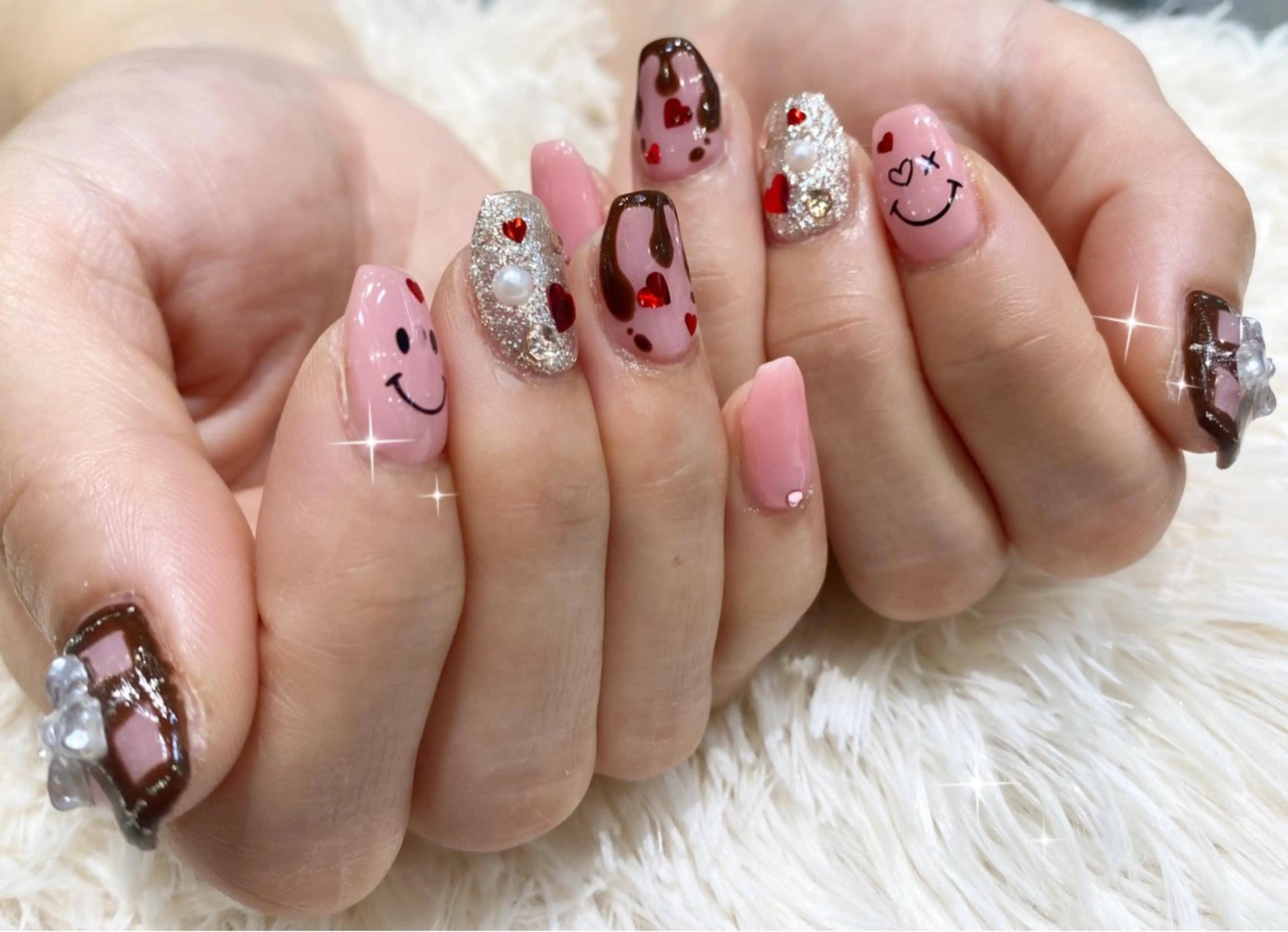 ネイル バレンタイン ハンドネイル ネイルサロン nail_upのネイルデザイン