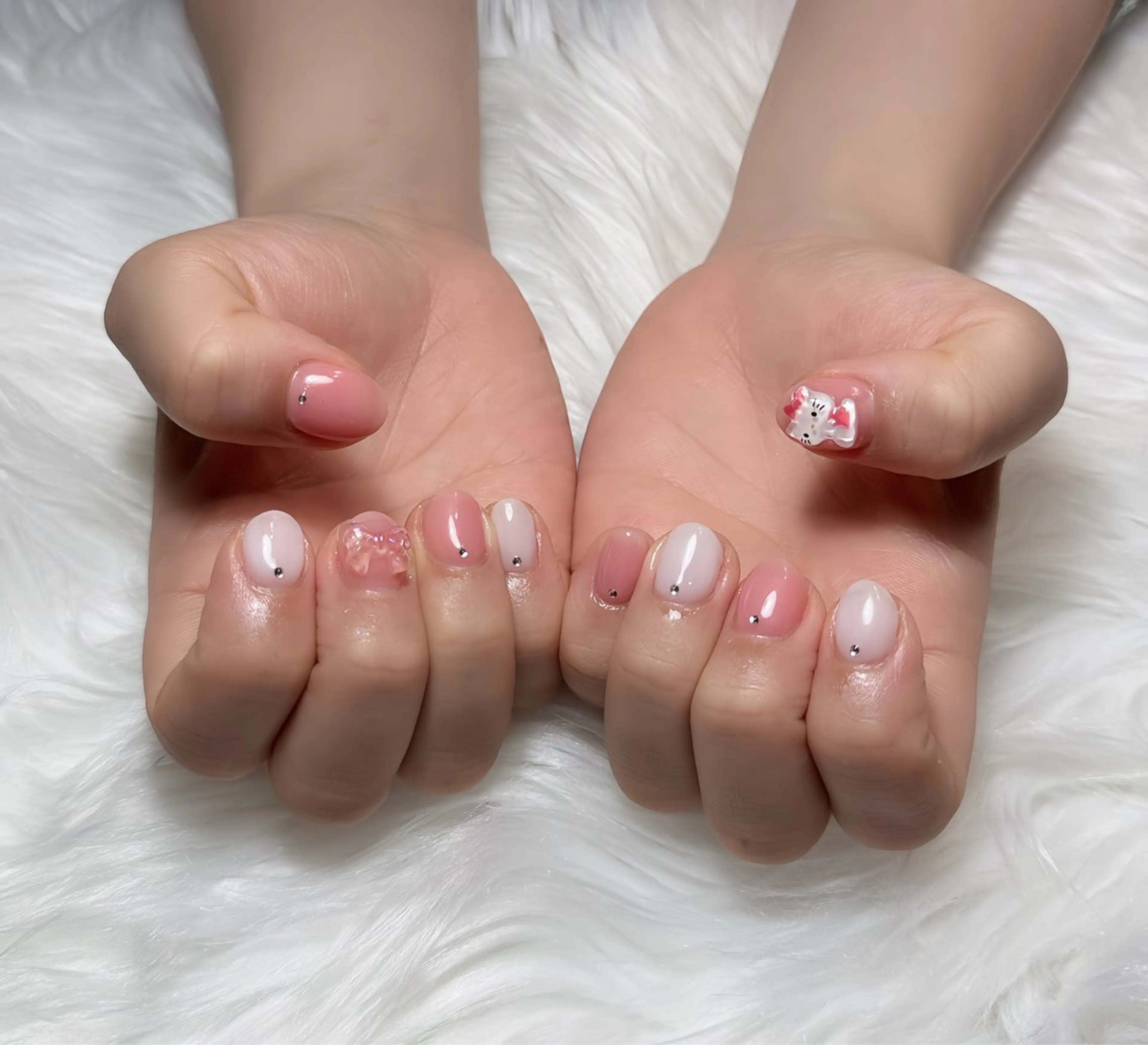 ネイル オーロラネイル チークネイル フットネイル フレンチネイル ジェルネイル ハンドネイル Nichi Nails❤️のネイルデザイン