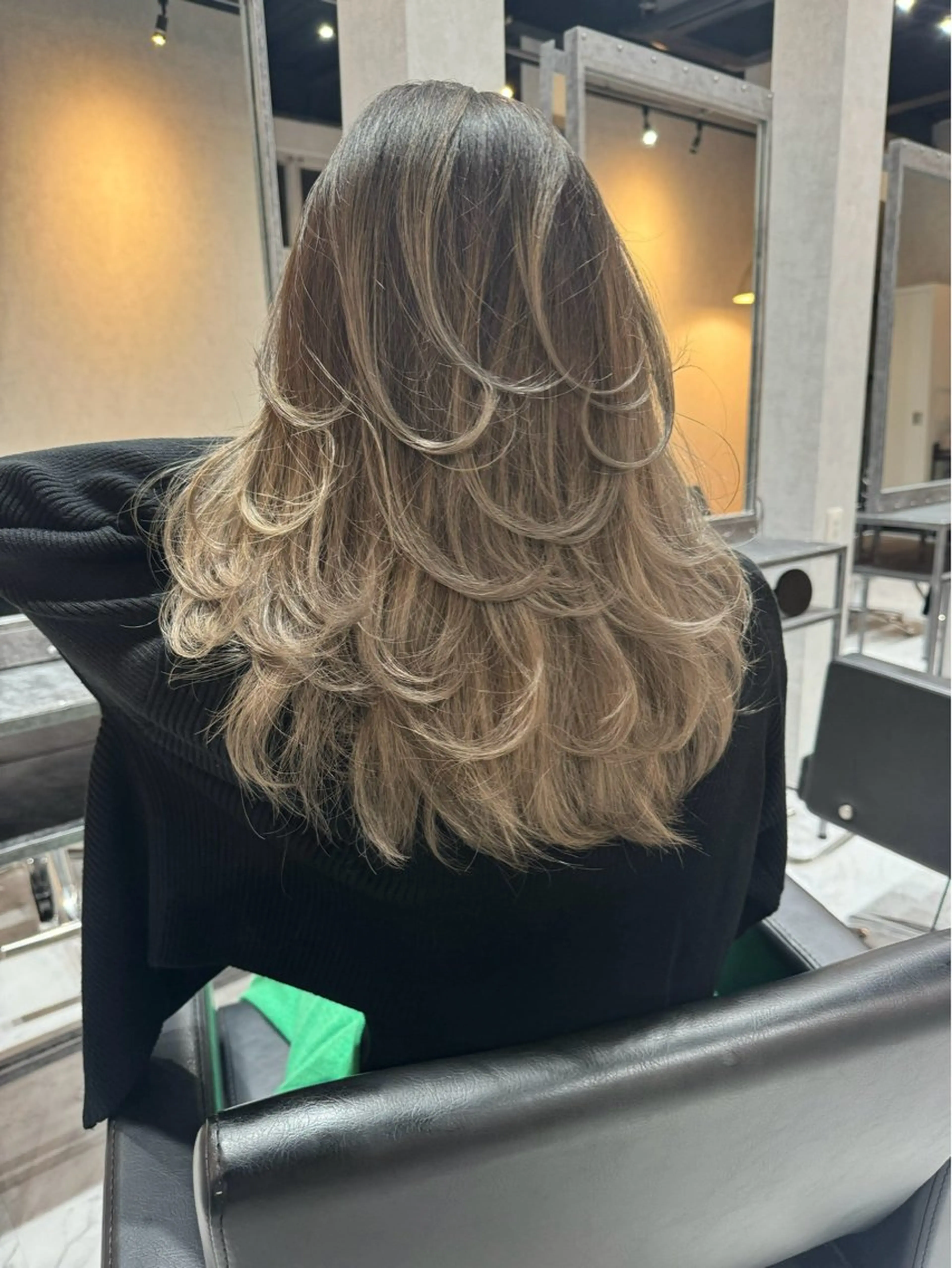 セミロング カラー ヘアアレンジ ショートボブ バレイヤージュ ブリーチ ケアブリーチ デザインカラー アンドウ ユウ/ レイヤーカット/韓国のヘアスタイル