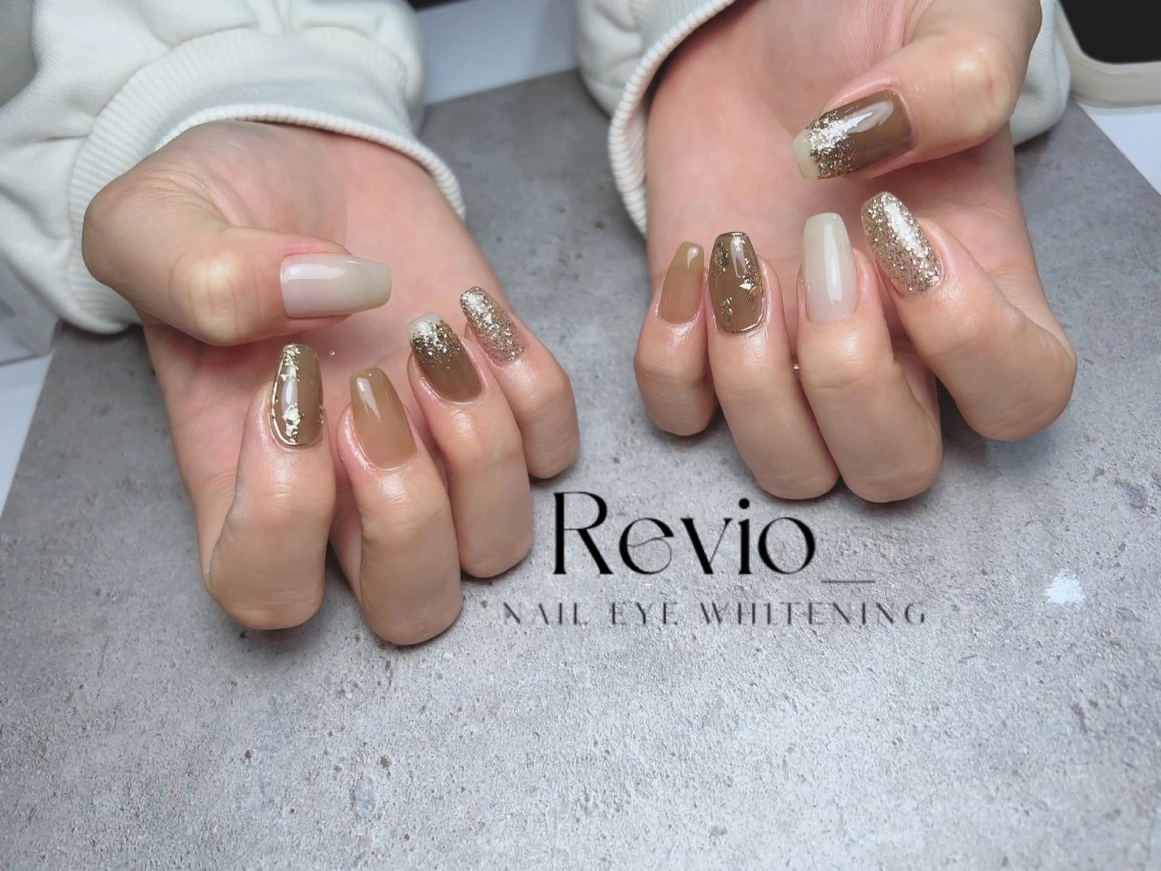 ネイル ハンドネイル 𝐑𝐞𝐯𝐢𝐨 ___堺市西区のマツエク・マツパデザイン