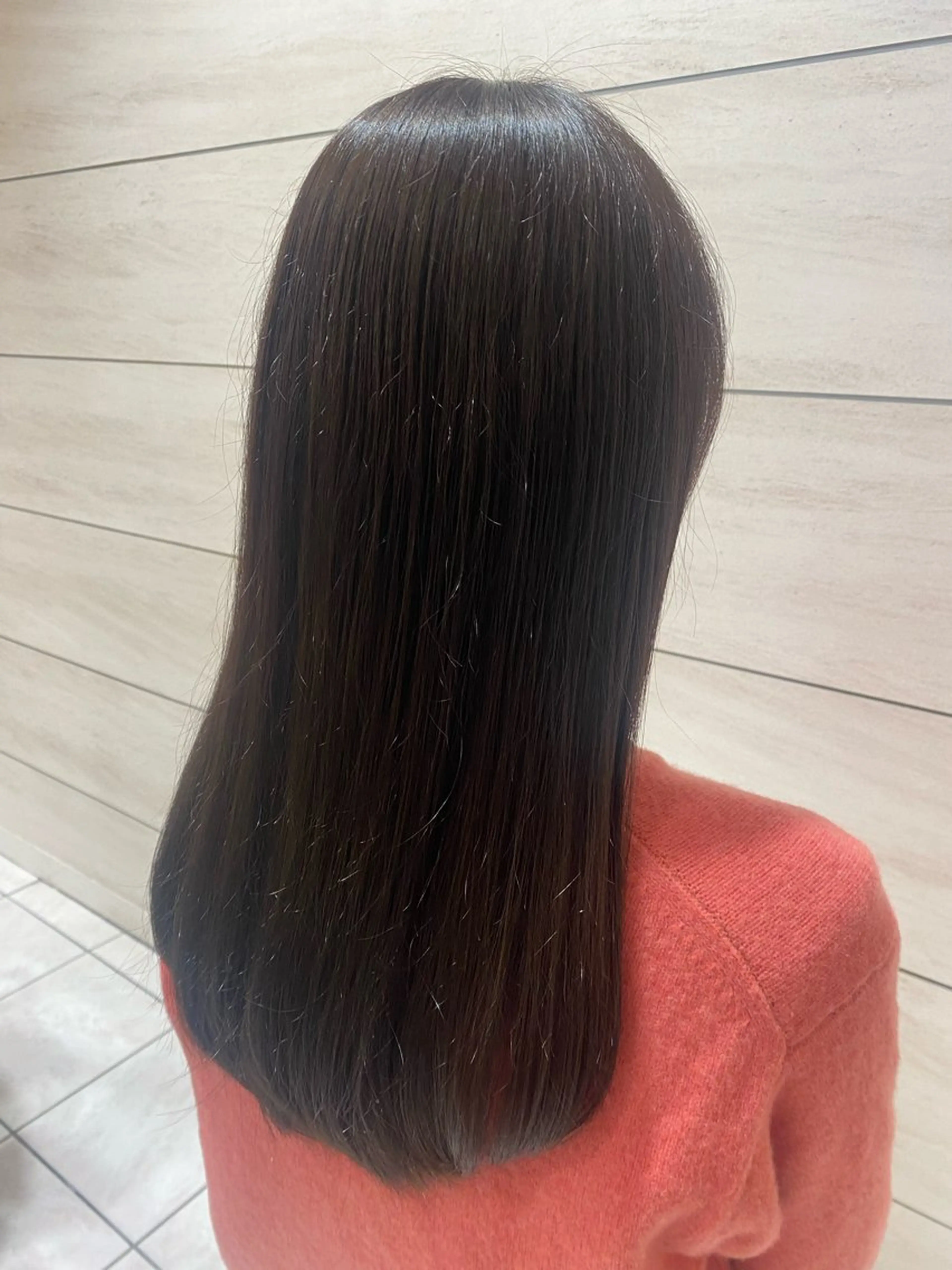 ロング カラー 透明感カラー ロング 仲宗根 美鈴のヘアスタイル