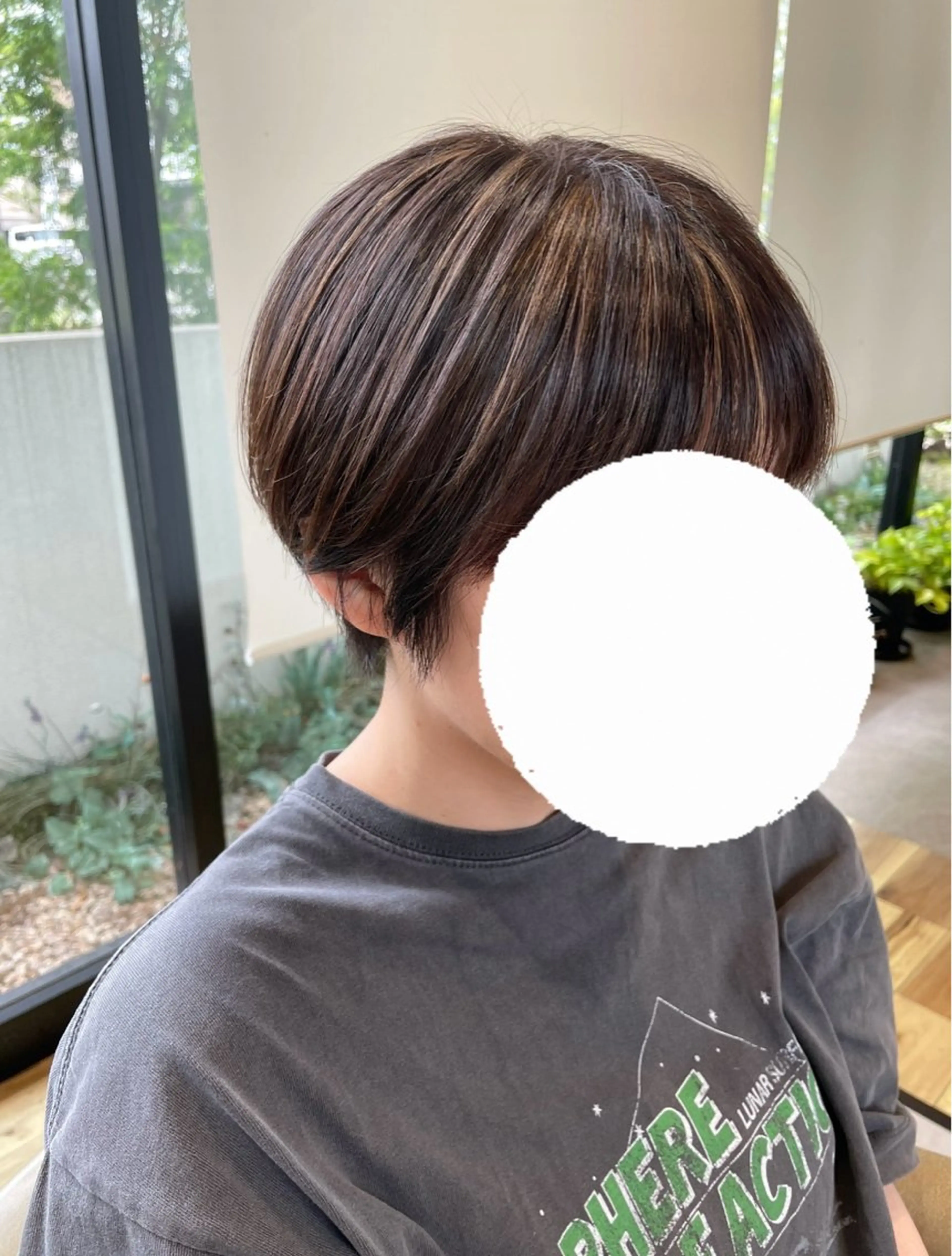 カラー カット ヘアカラー トリートメント 岡本 梨沙のヘアスタイル