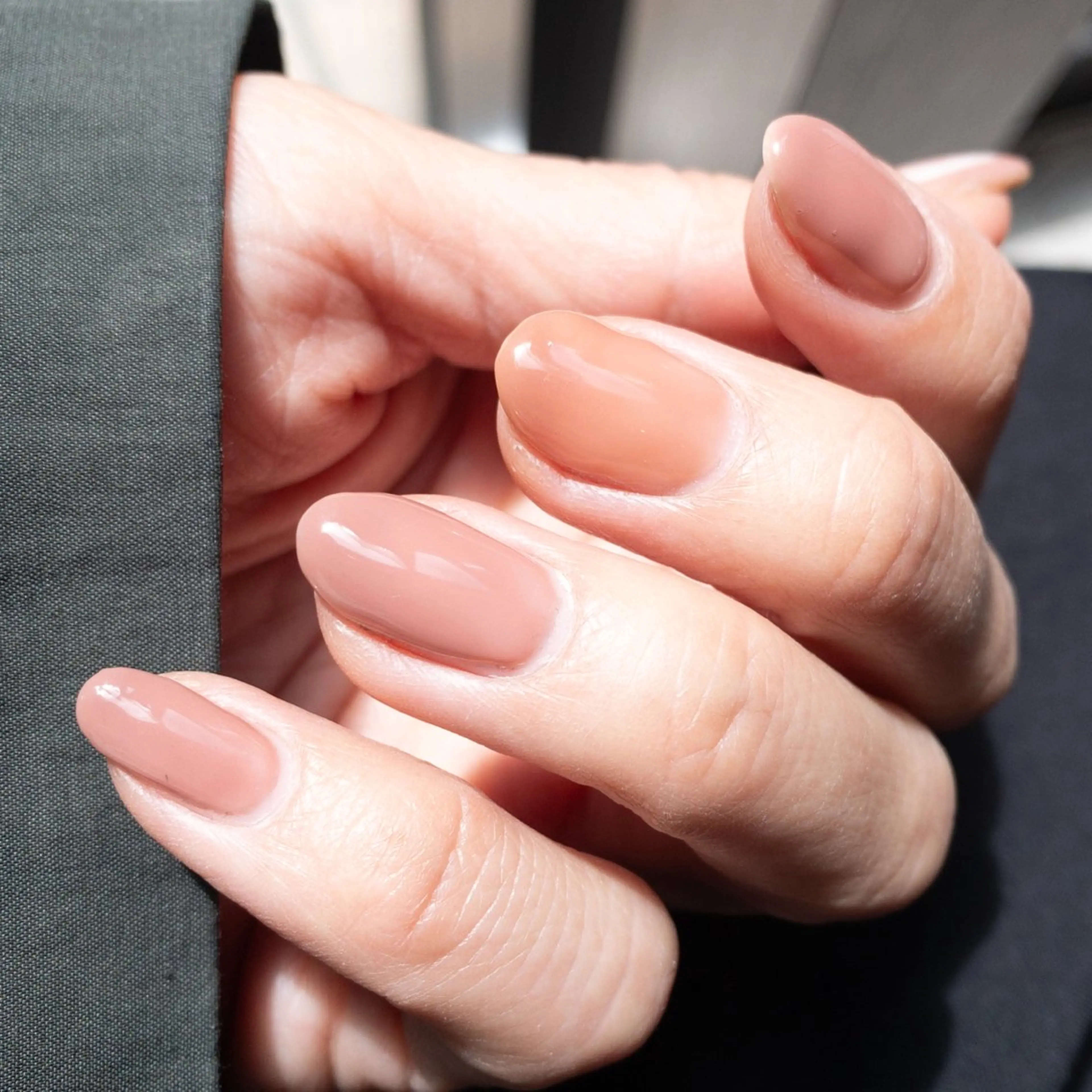 ネイル ハンドネイル ハンドケア 鈴木 久美子のネイルデザイン