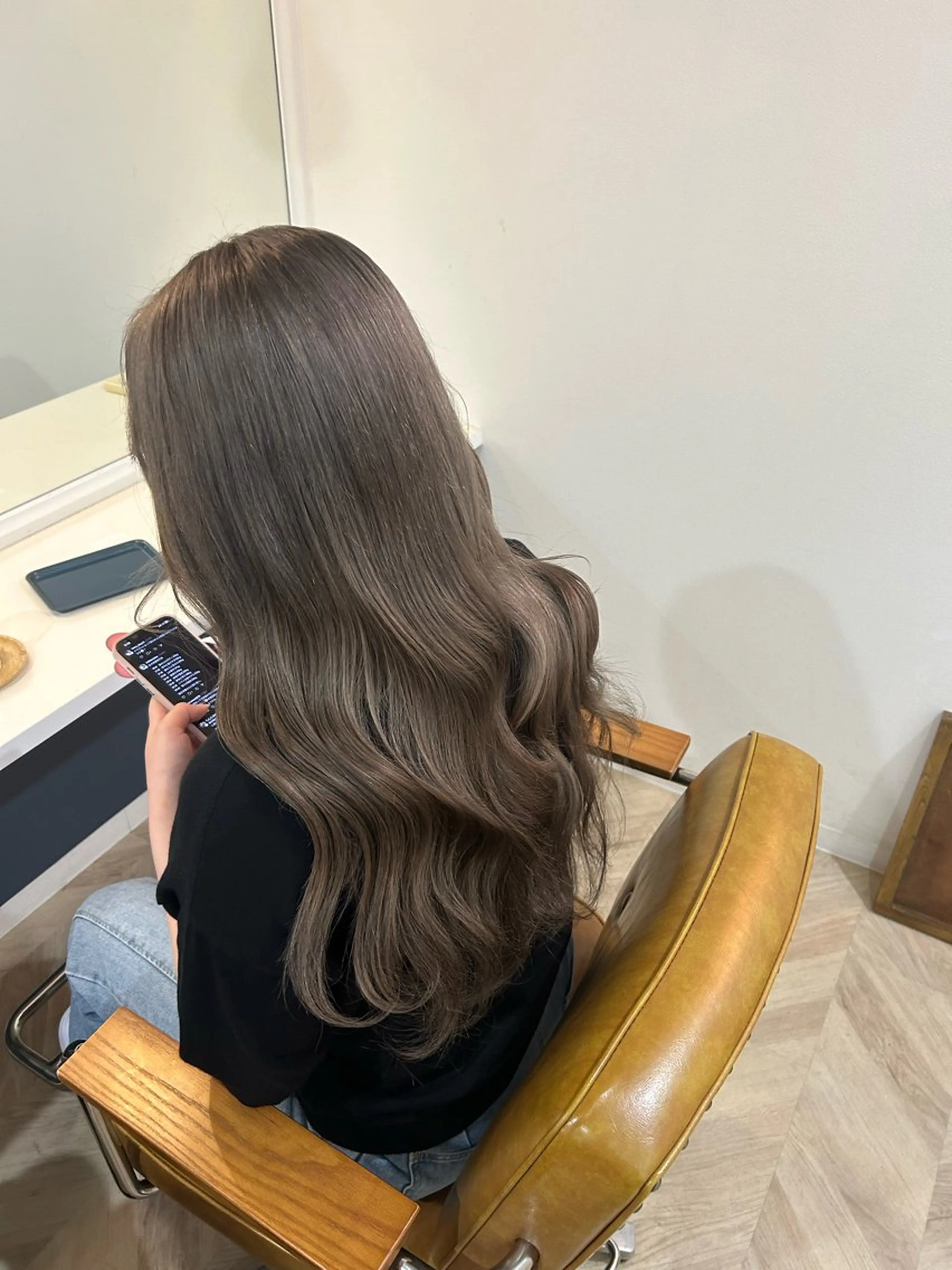 ロング PACE所属・ayumi ／透明感カラーのヘアスタイル