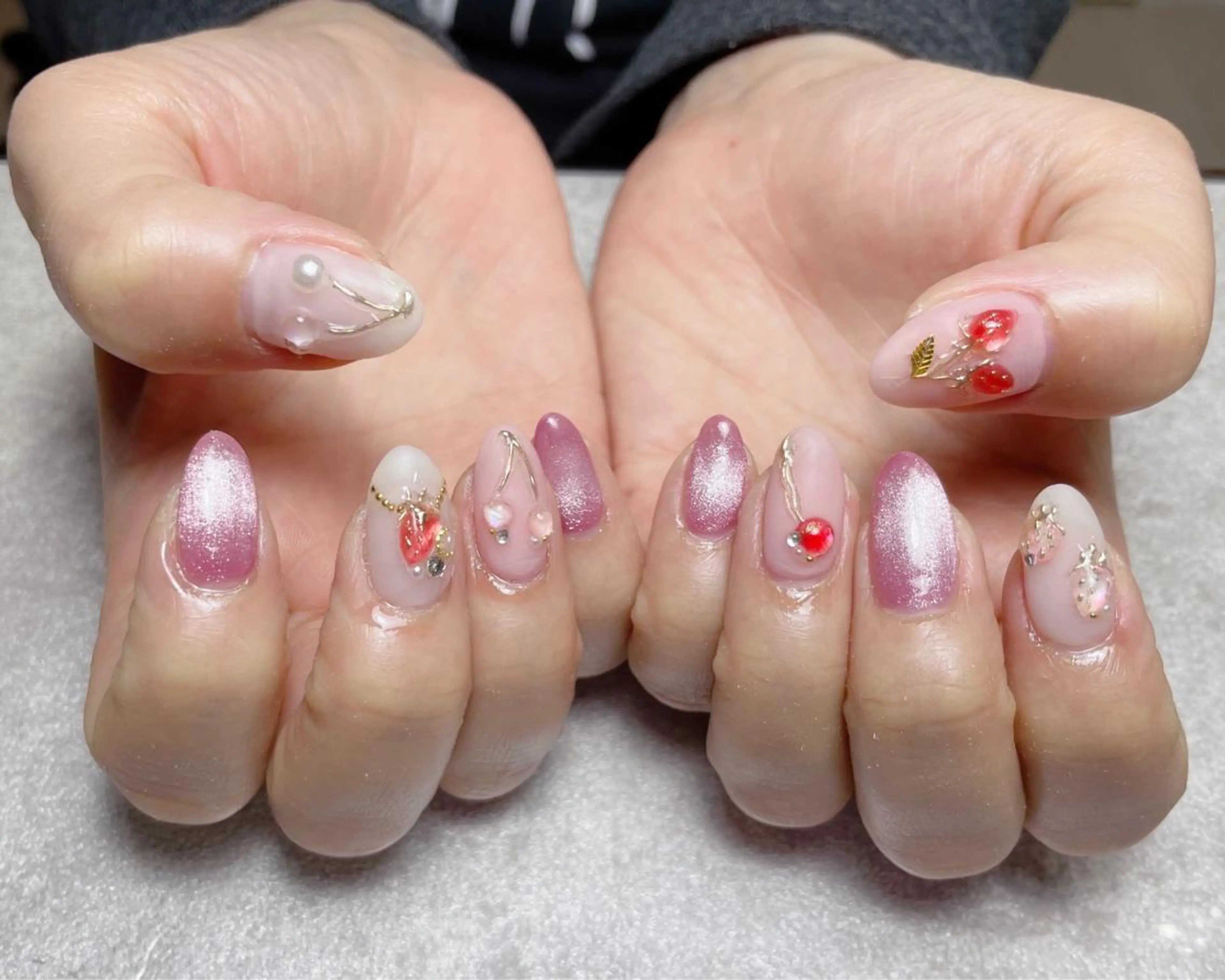 ネイル マグネットネイル ミラーネイル BLANC.nail yuuのネイルデザイン