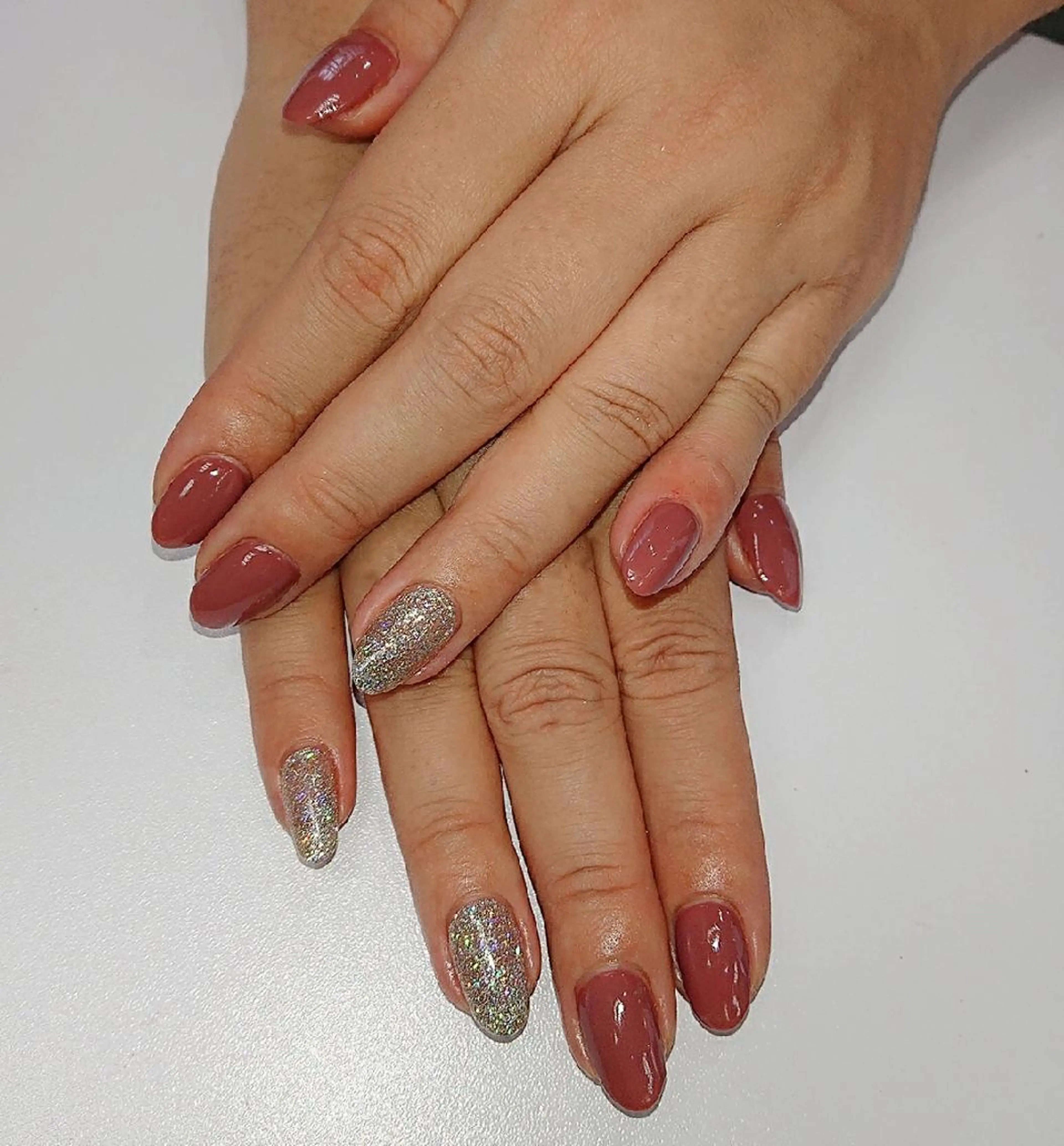 ネイル ラメ(グリッター) ピンク シルバー 🍒当日もOK🍒 𝑳𝑼𝑵𝑨花井のネイルデザイン