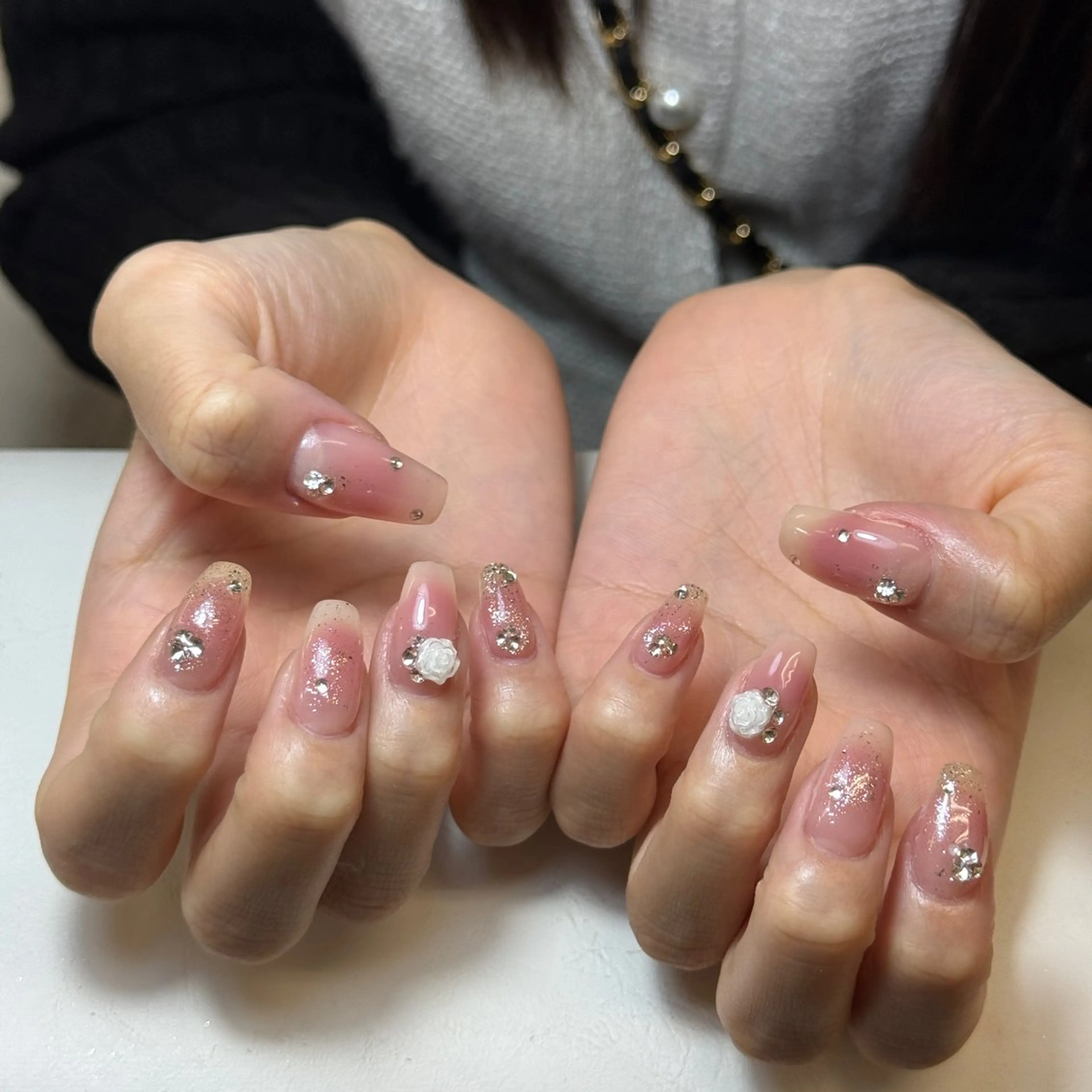 ネイル チークネイル 春ネイル ハンドネイル Anh 歌舞伎町のネイルデザイン