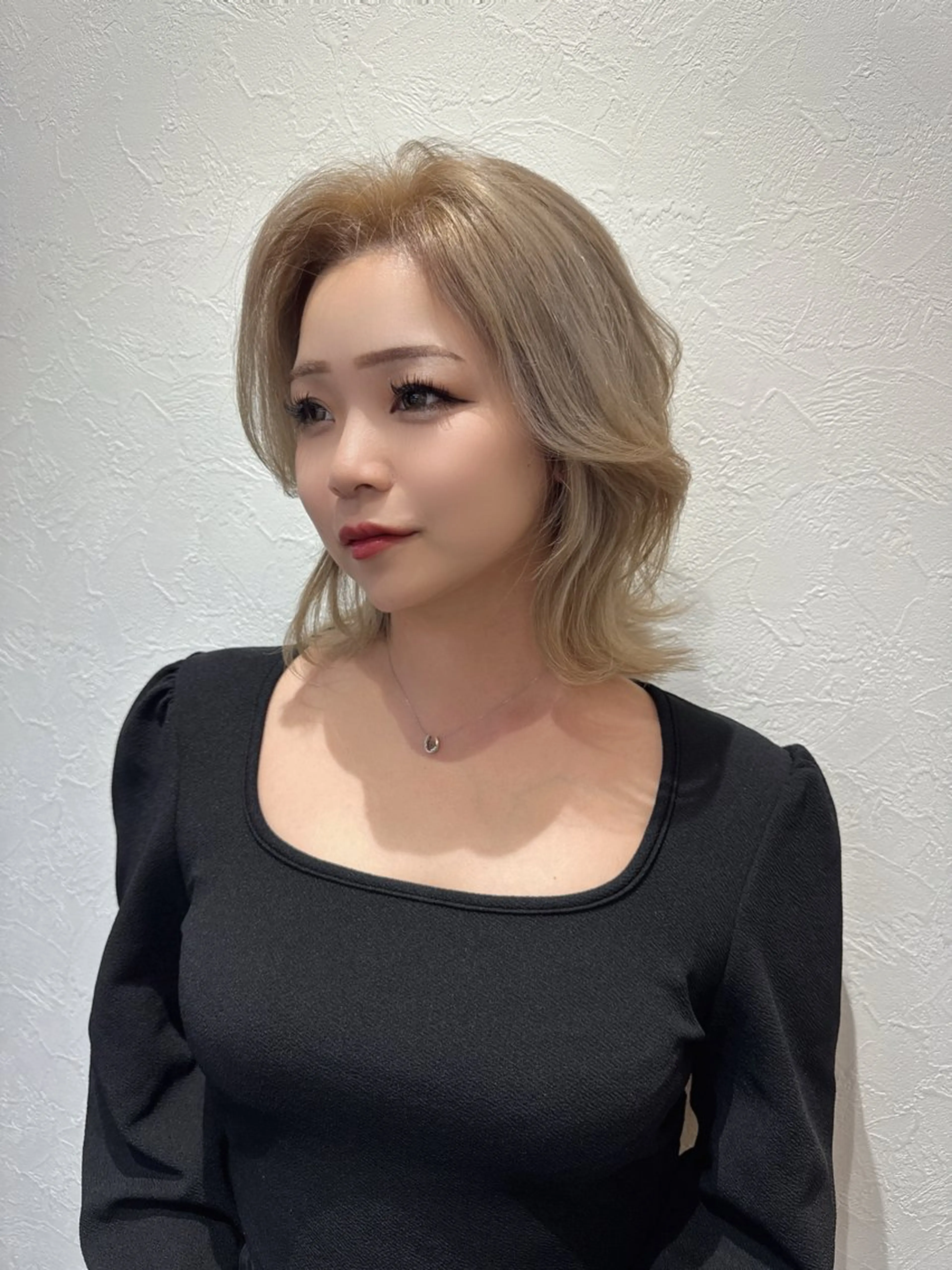 ミディアム カラー ハイトーンカラー ヘアカラー LIOS ふうか  🌻のヘアスタイル