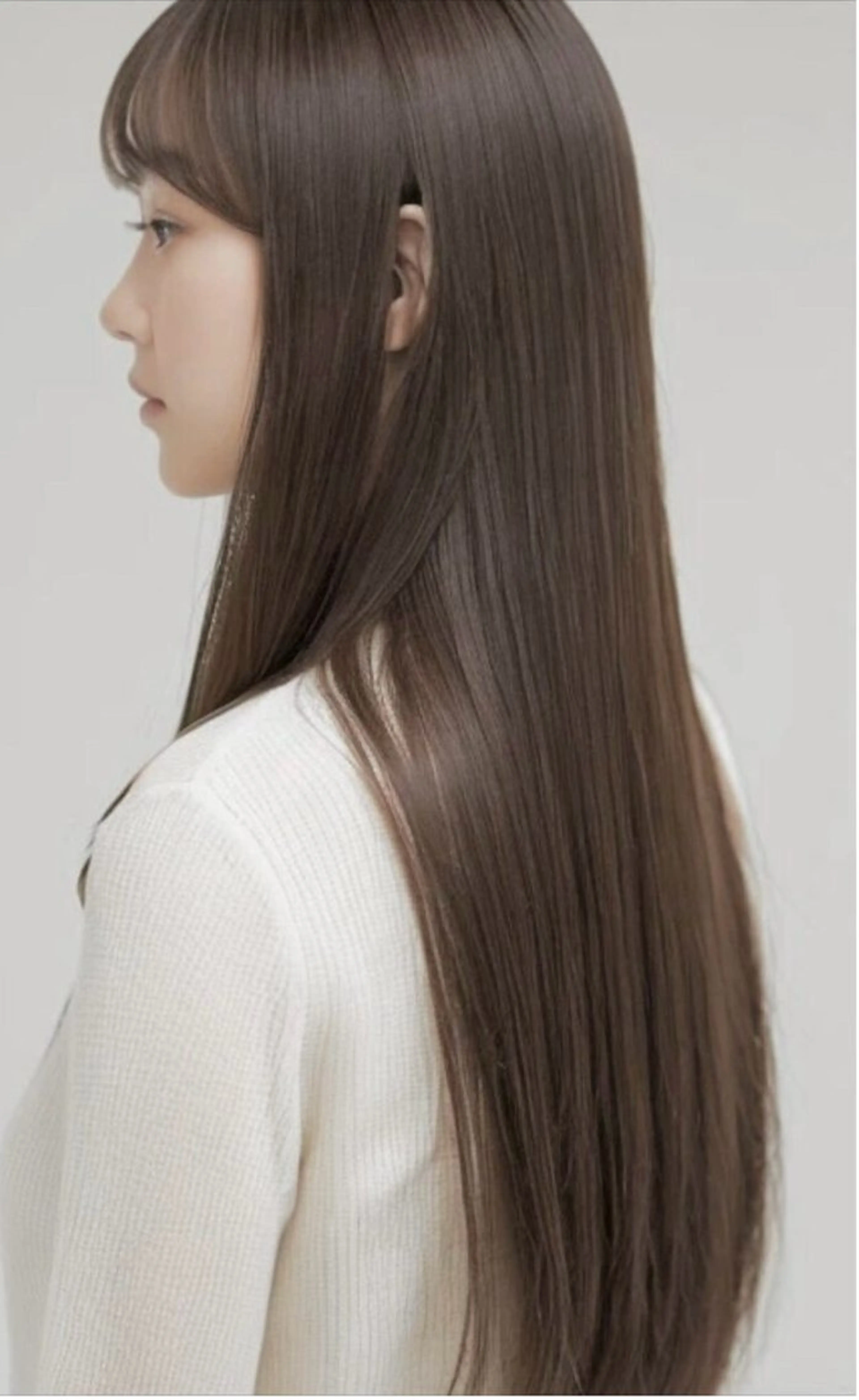 ロング YUKI .のヘアスタイル