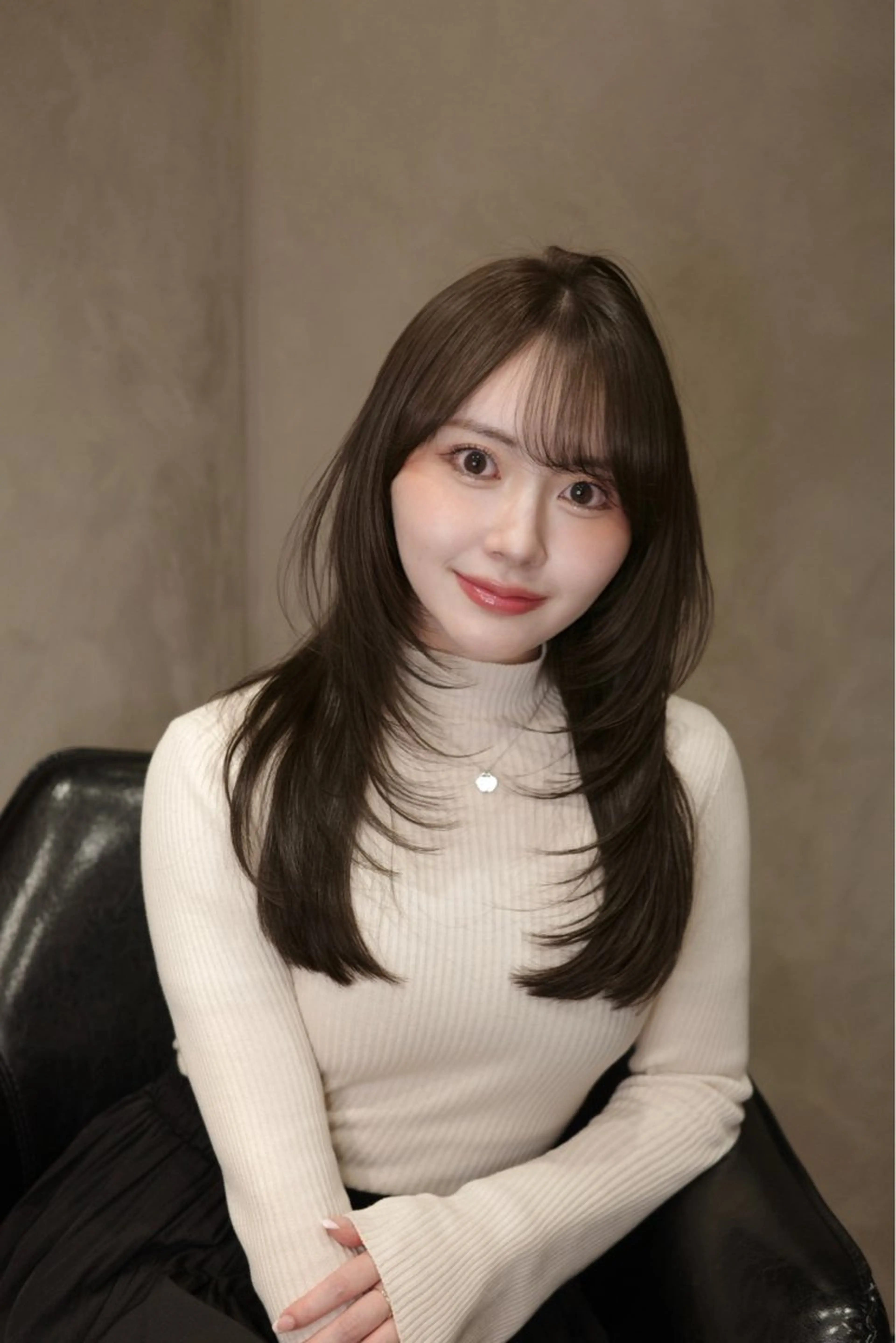 ロング カラー 透明感カラー 髪質改善 レイヤーカット 似合わせカット 美顔形成｜酒井 ｜青山のヘアスタイル