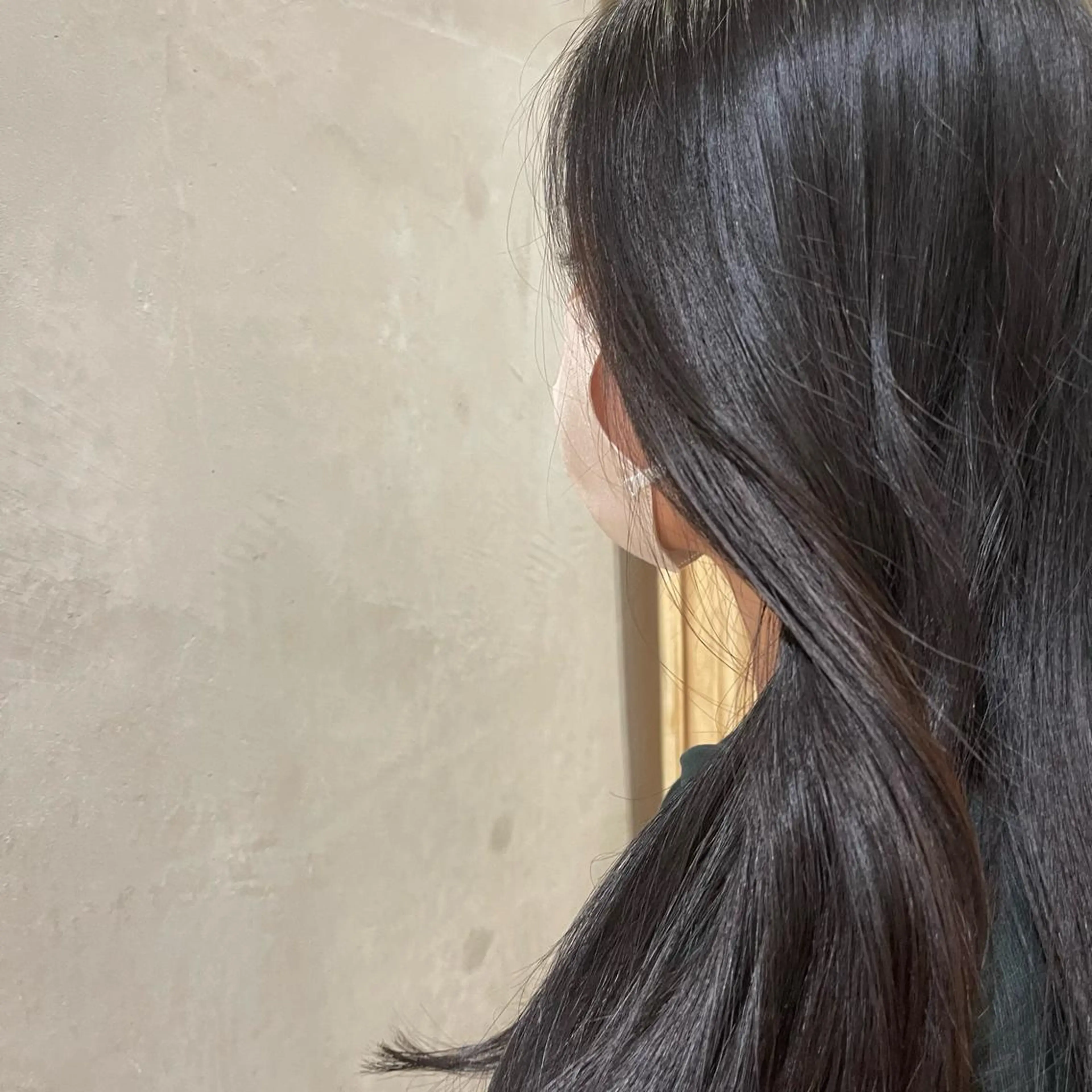 ミディアム カラー パーマ ヘアアレンジ ダブルカラー ハイライトカラー ハイトーンカラー ボブ ハイライト 高井瑠華🌼 ストカールカット特化のヘアスタイル