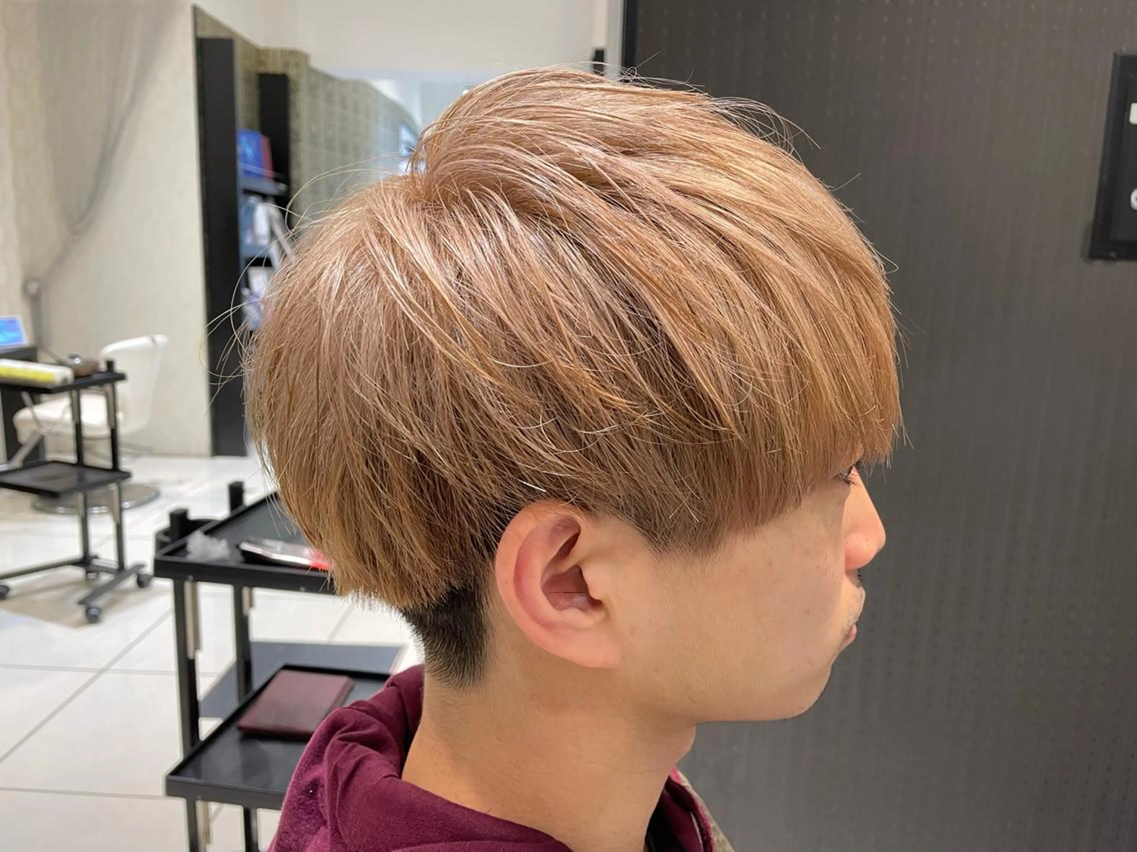 カラー カット 渡辺 広輝のヘアスタイル