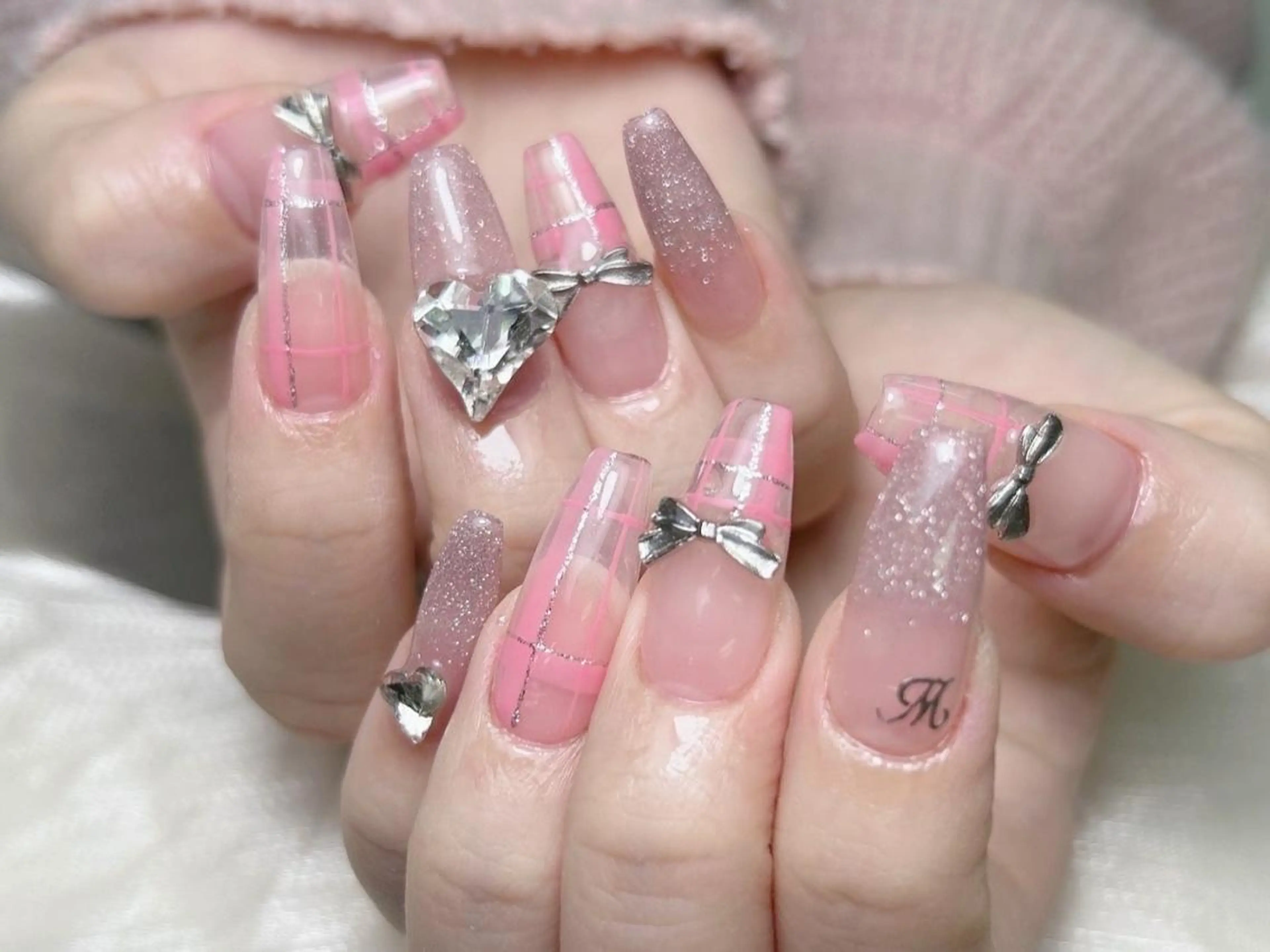 ネイル 💕リリ 🩷のネイルデザイン