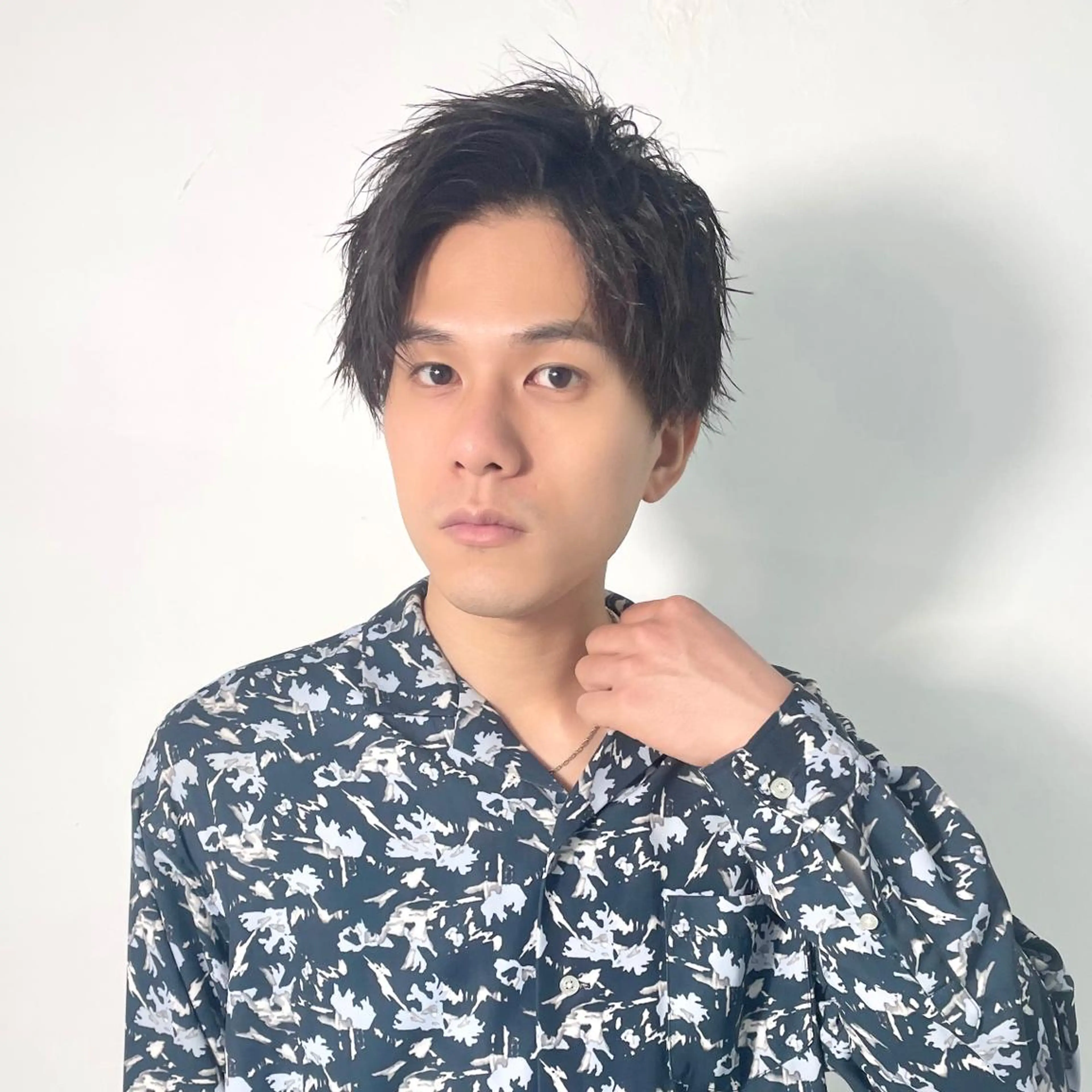 パーマ メンズ ショートボブ メンズブリーチ フェードカット メンズハイライト メンズインナーカラー スパイキーパーマ 柏NO1 藤本葉のヘアスタイル