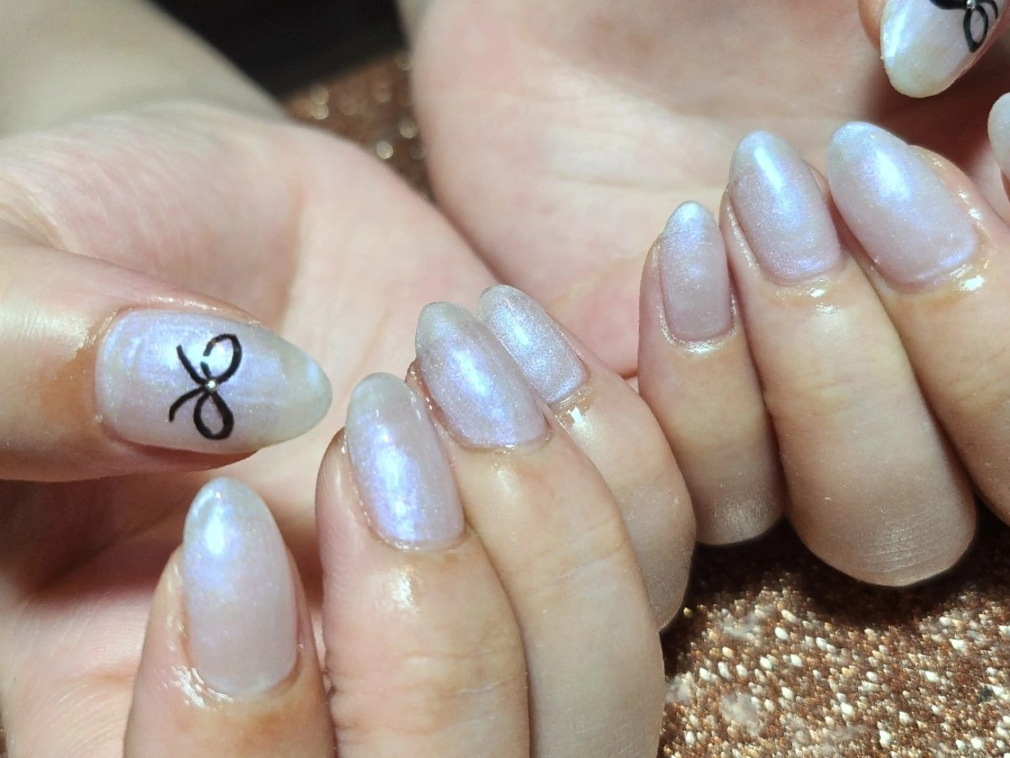 ネイル ホワイト 💜bora .のネイルデザイン