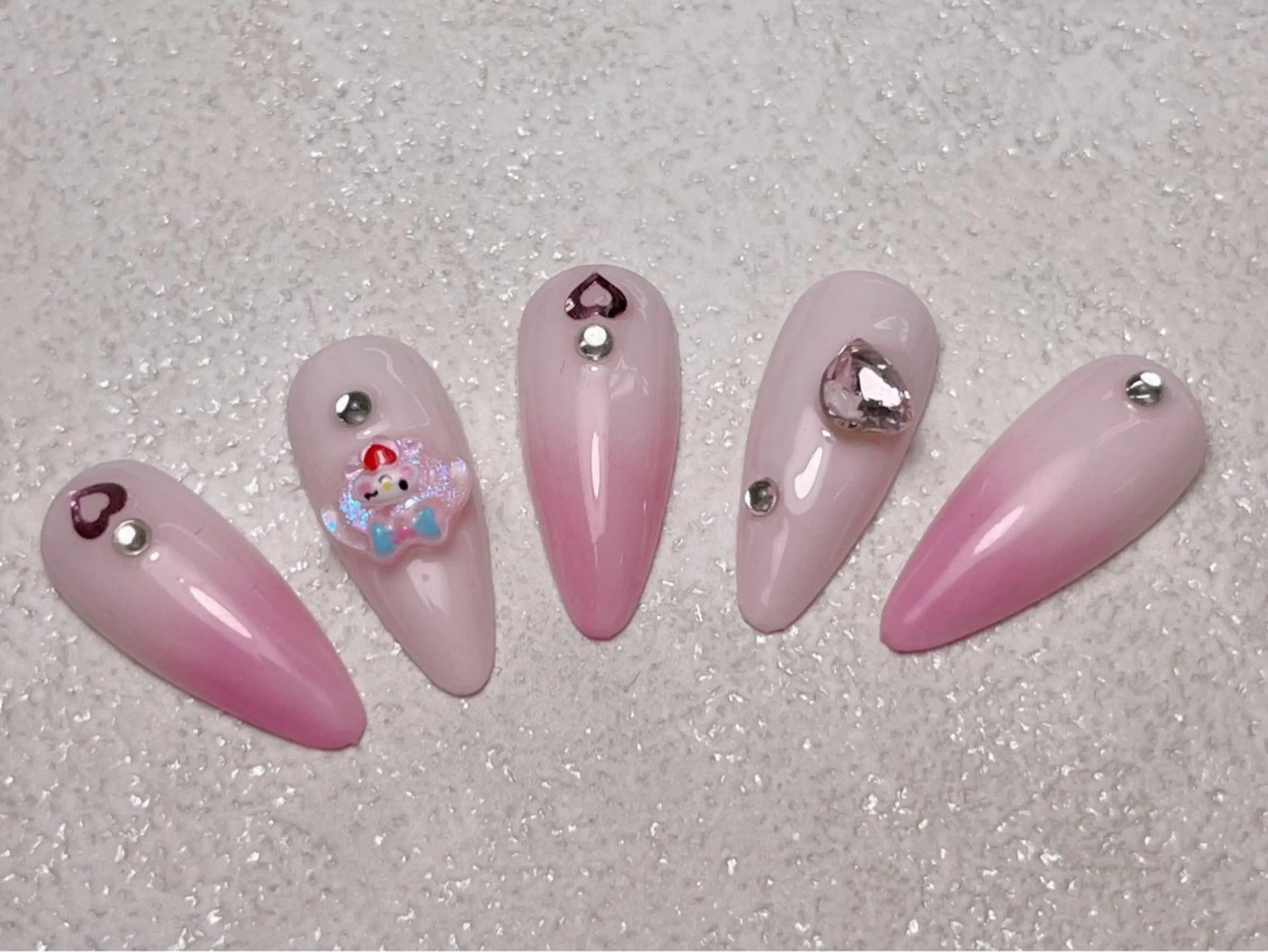 ネイル ハンドネイル lucky nail 歌舞伎町のネイルデザイン