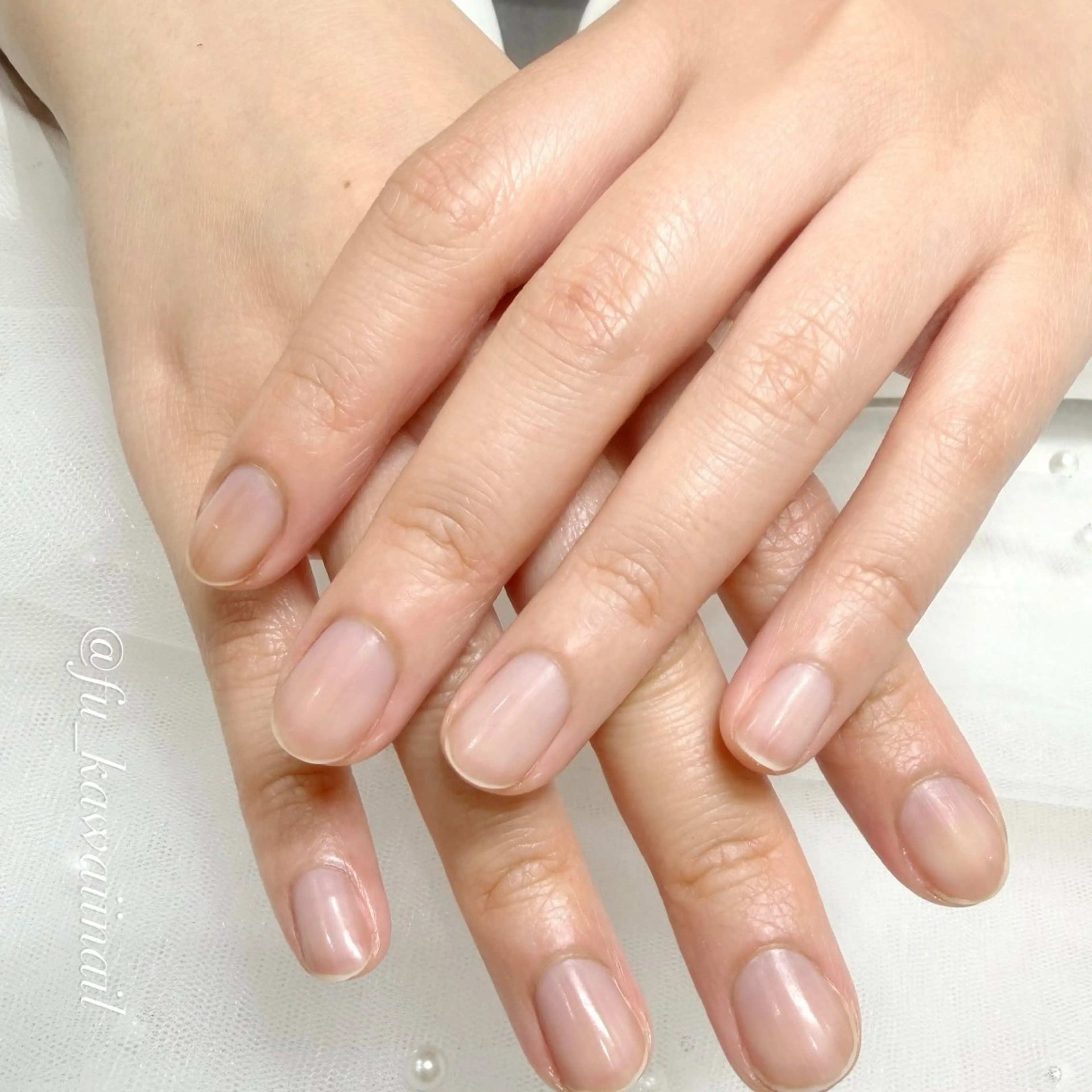 ✨極上ツヤツヤネイルケア✨【甘皮除去/指周りの角質除去/お爪の艶出し/EORAハンドパックトリートメント付】の写真