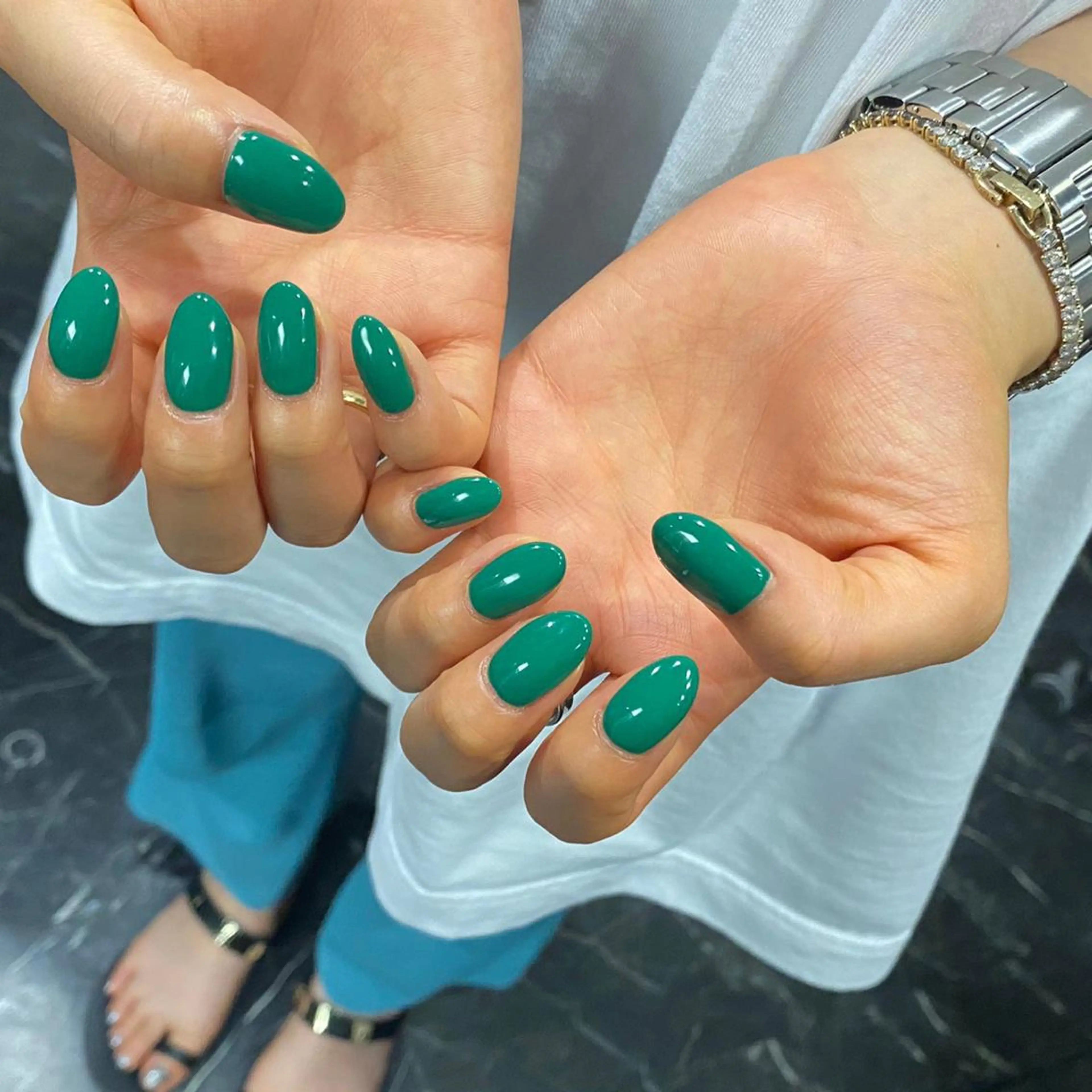 ネイル グリーン ハンドネイル 【やり放題専門店】 スカルプ＆長さ出しのネイルデザイン