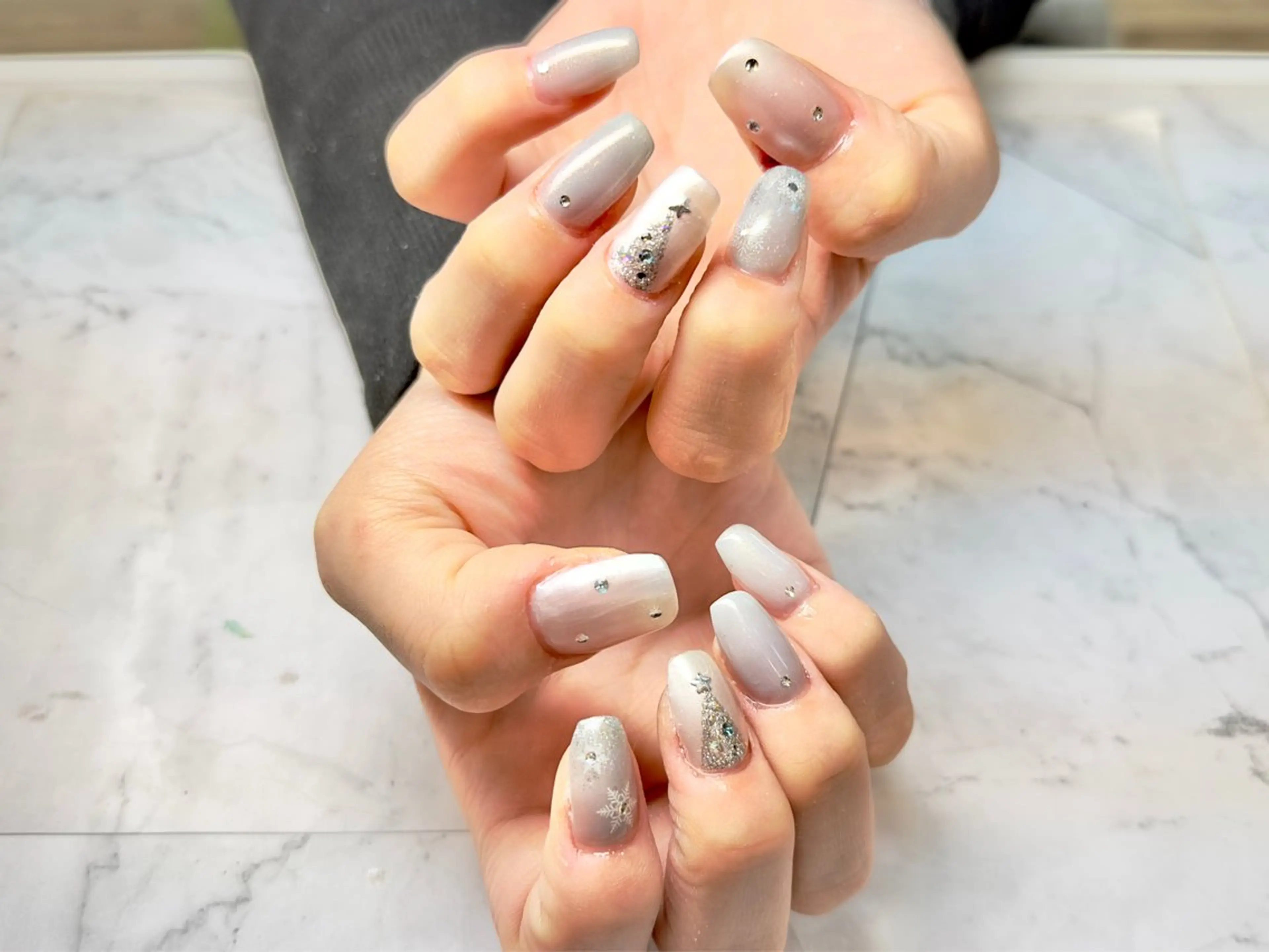 ネイル Queennail 北堀江AYAのネイルデザイン